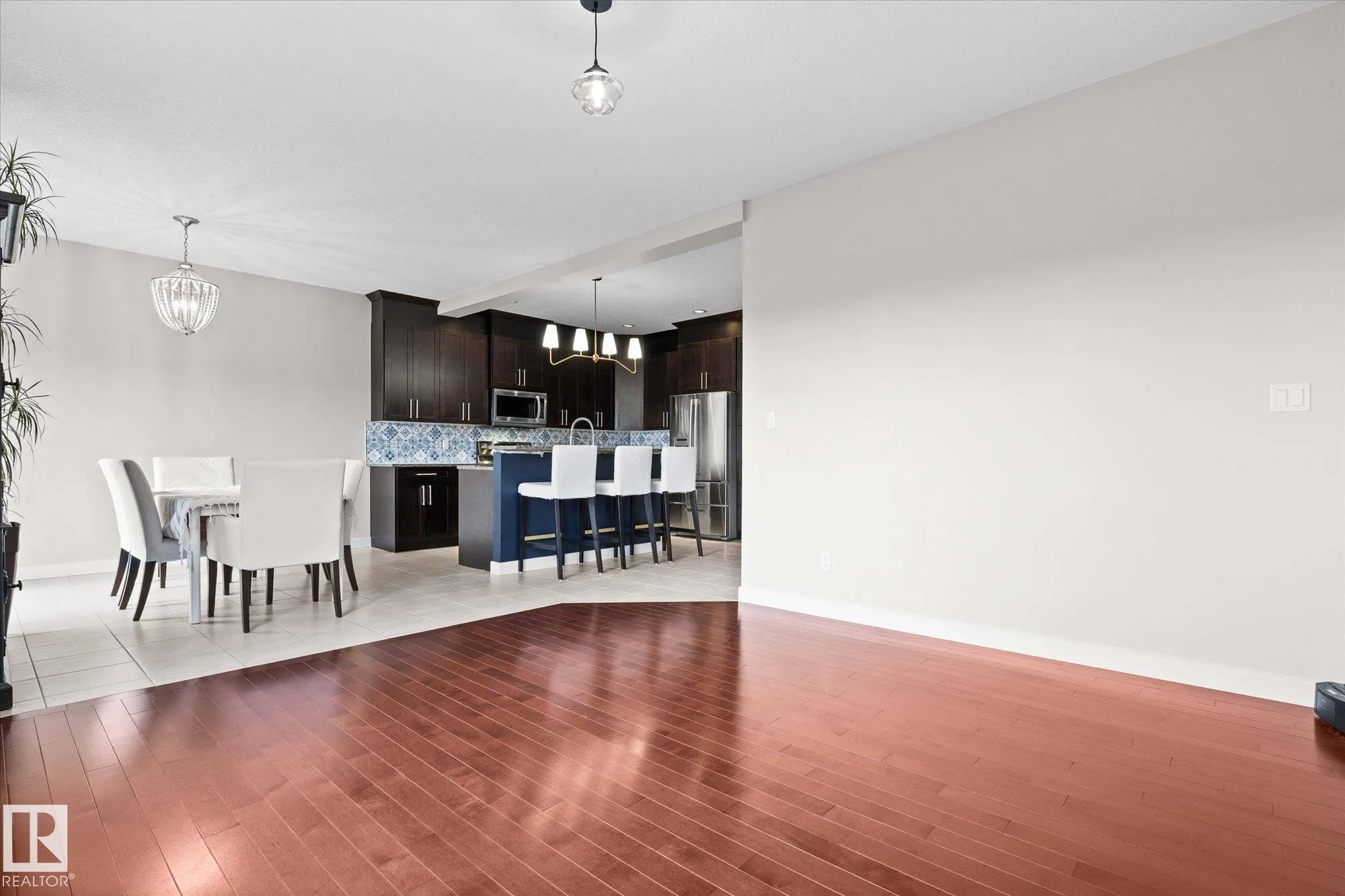 77 SPRUCE RIDGE Drive