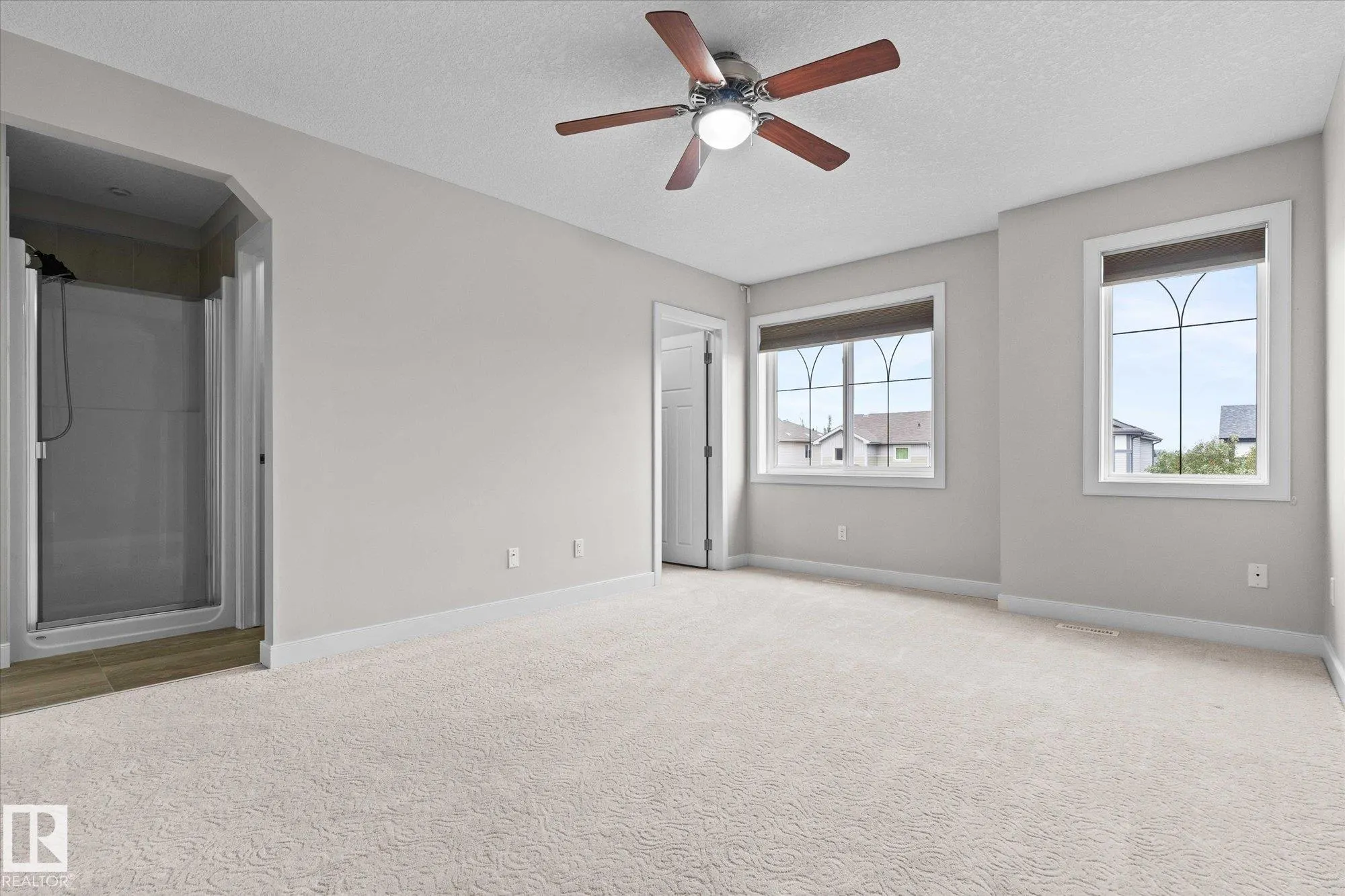 77 SPRUCE RIDGE Drive