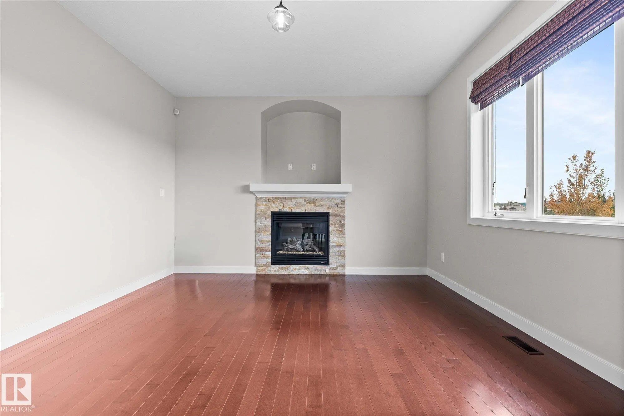 77 SPRUCE RIDGE Drive