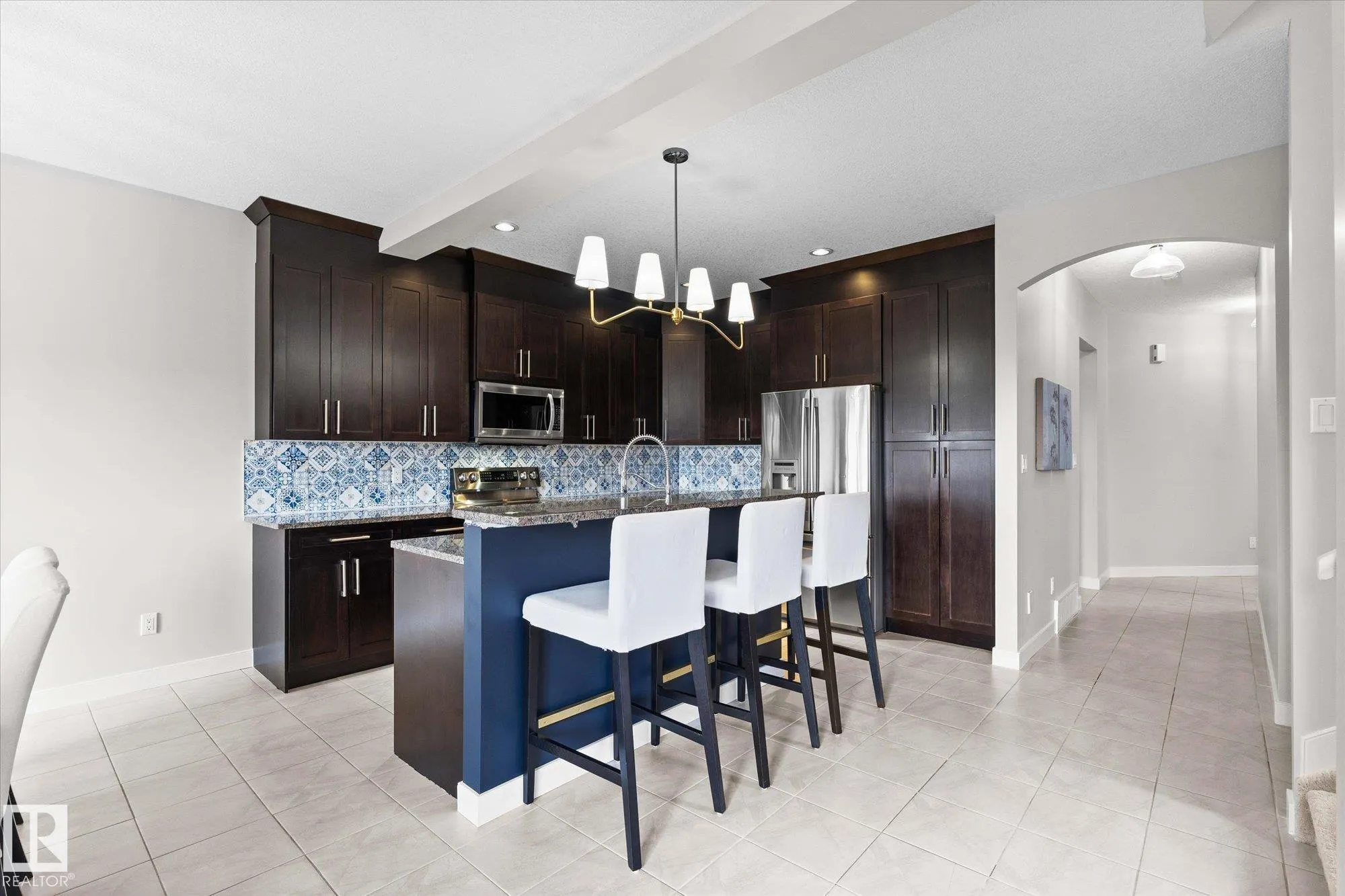 77 SPRUCE RIDGE Drive
