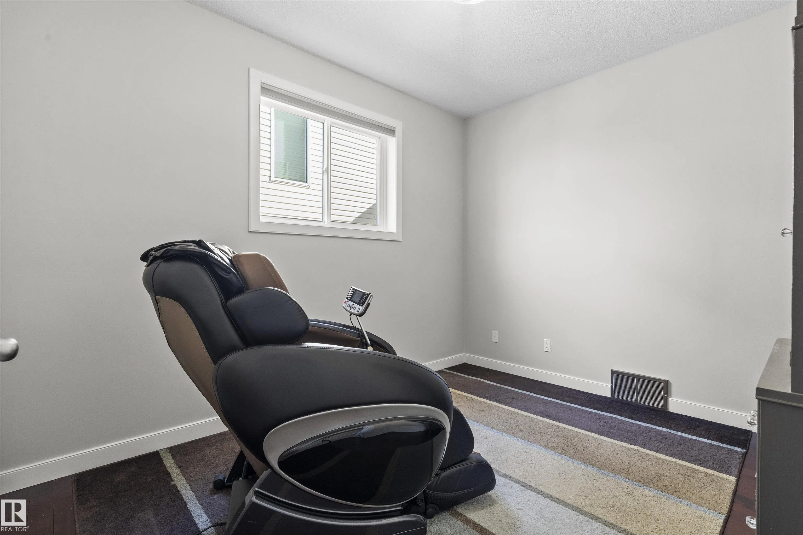 77 SPRUCE RIDGE Drive