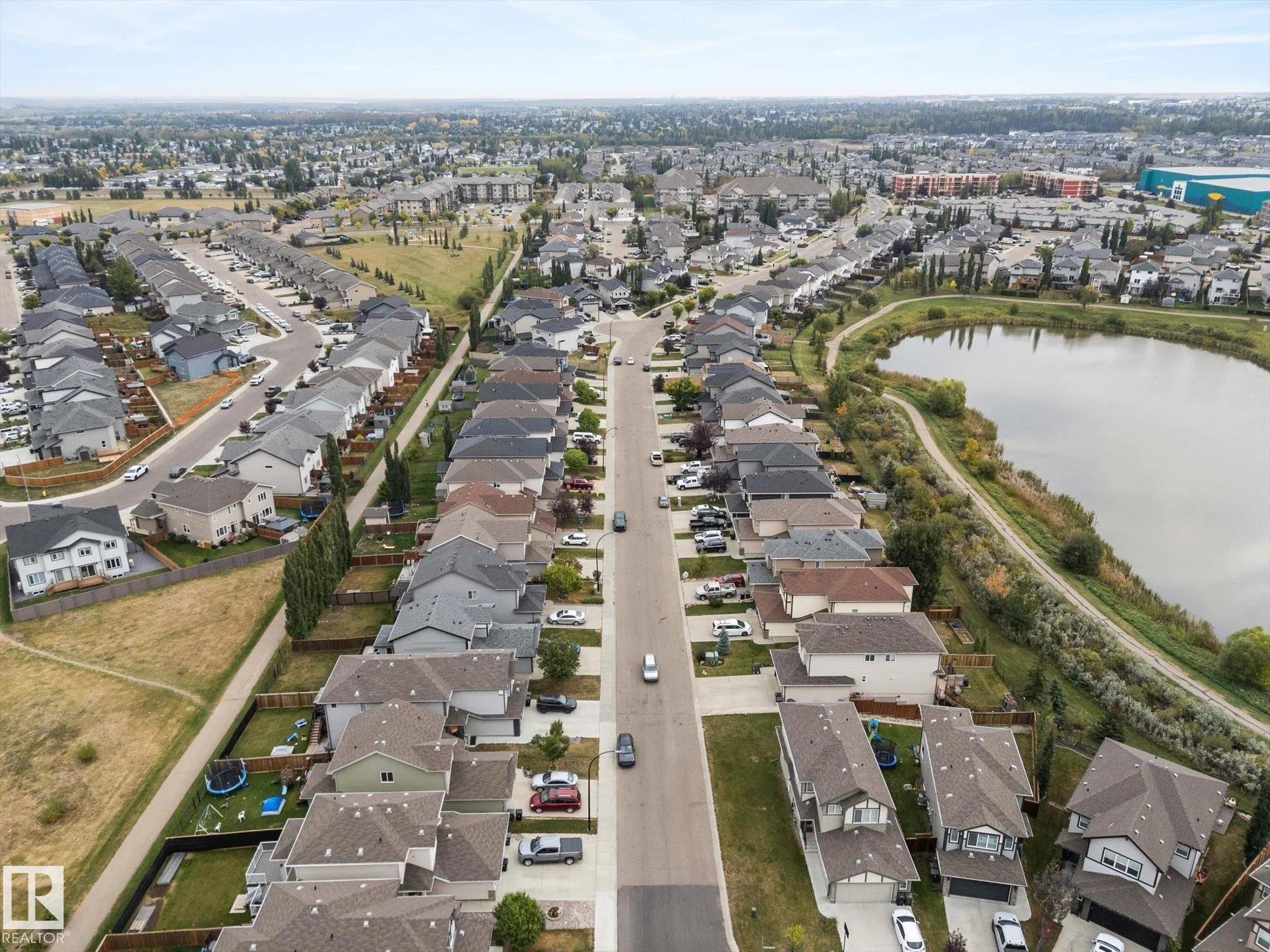 77 SPRUCE RIDGE Drive