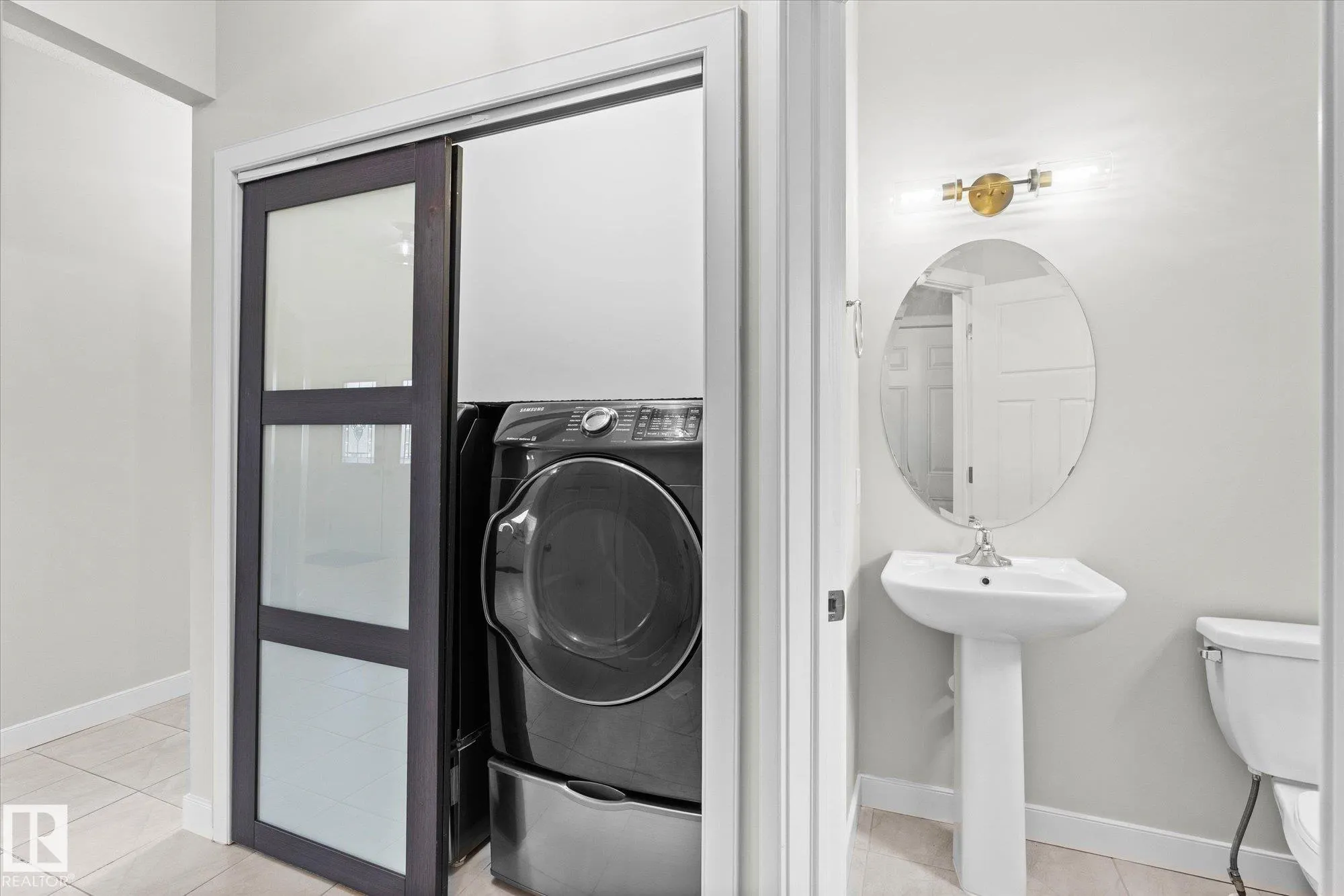 77 SPRUCE RIDGE Drive