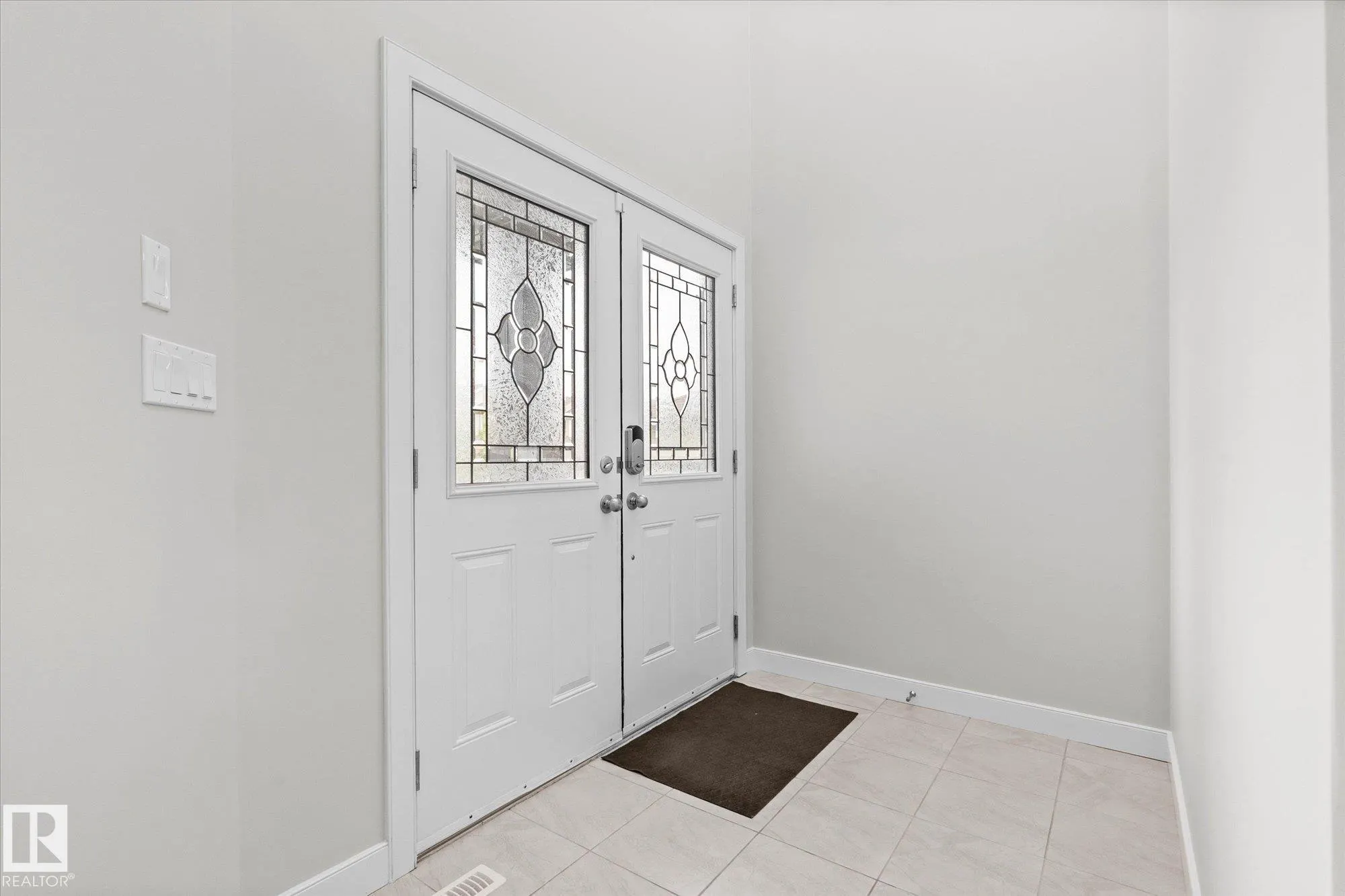 77 SPRUCE RIDGE Drive