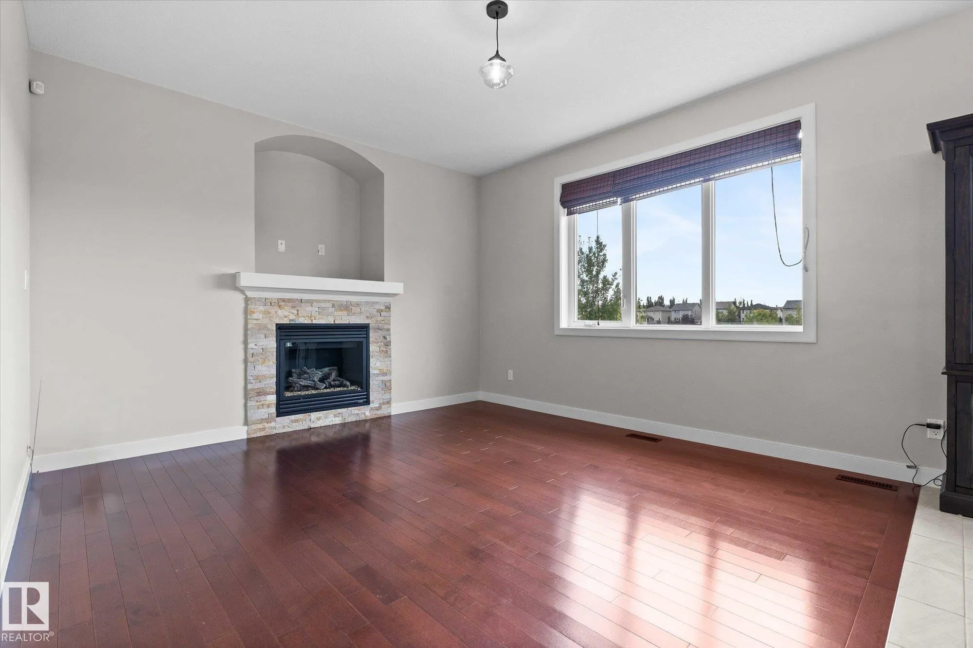 77 SPRUCE RIDGE Drive