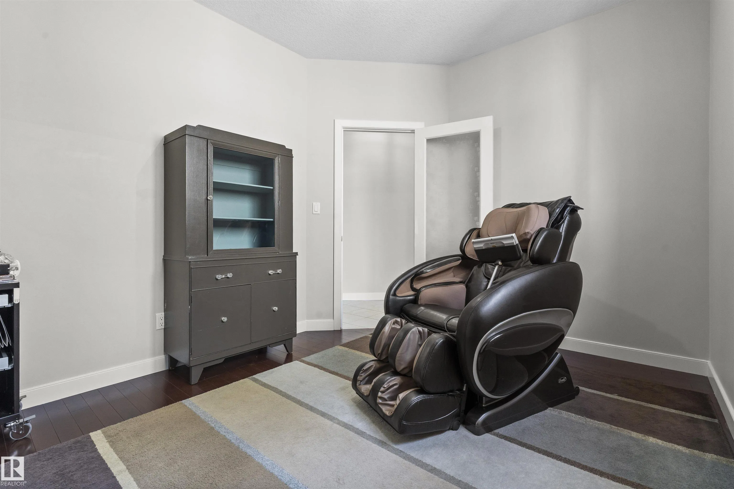 77 SPRUCE RIDGE Drive