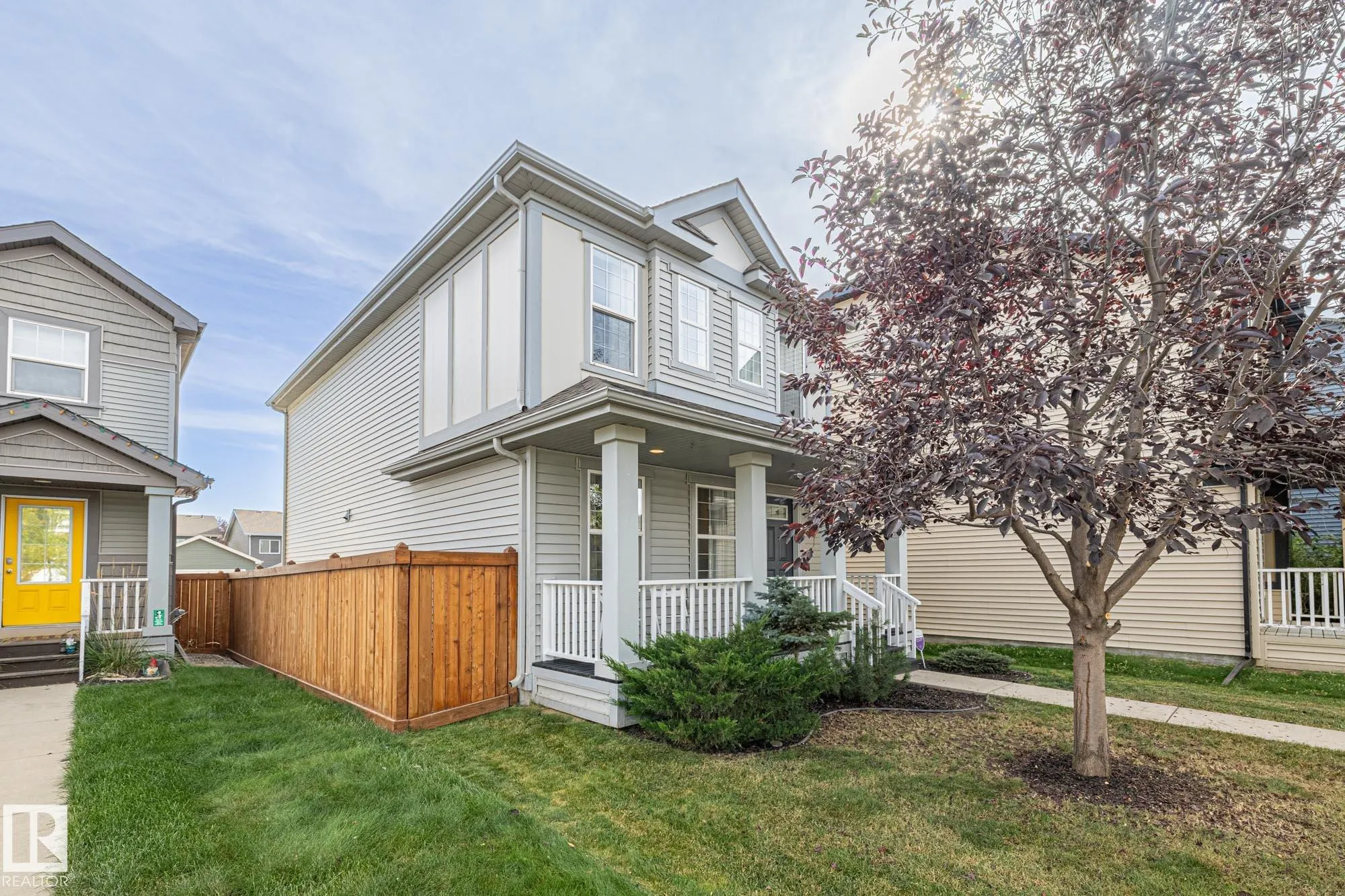 8382 ELLIS Crescent