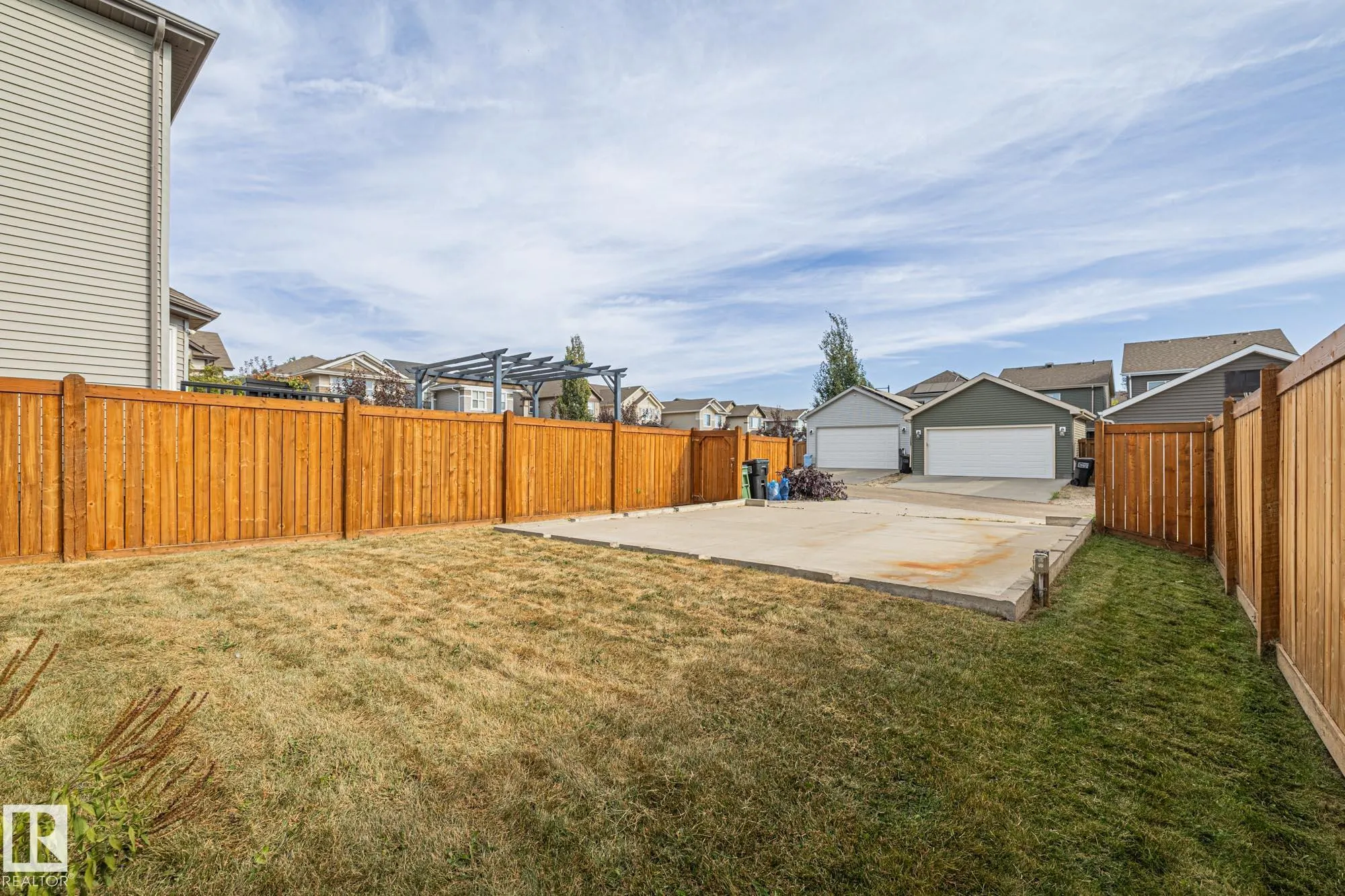 8382 ELLIS Crescent