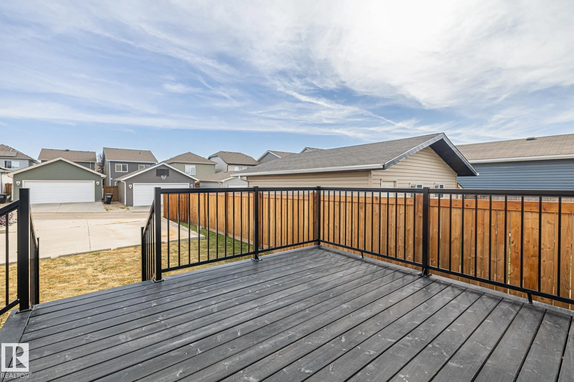 8382 ELLIS Crescent