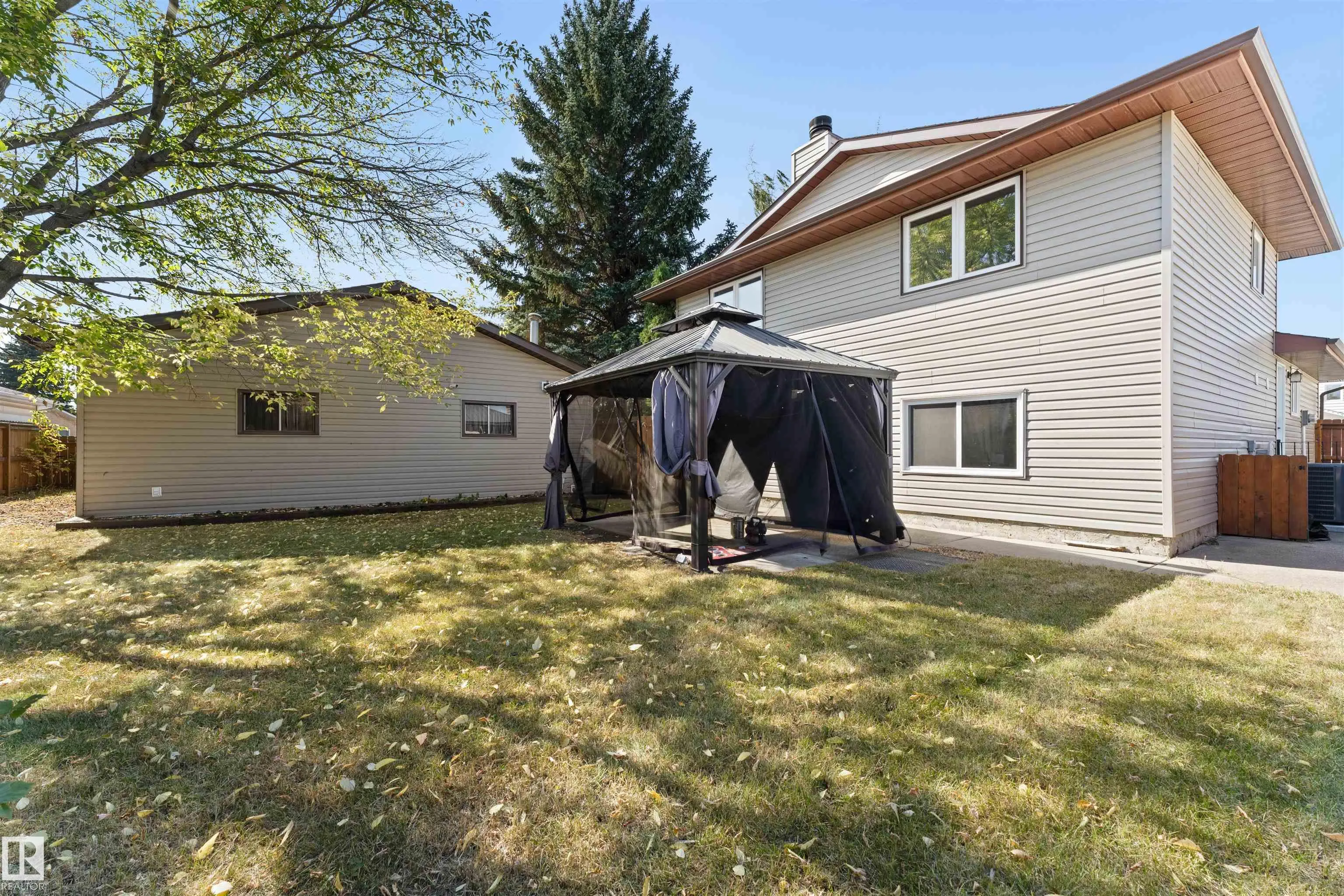 363 HUFFMAN Crescent