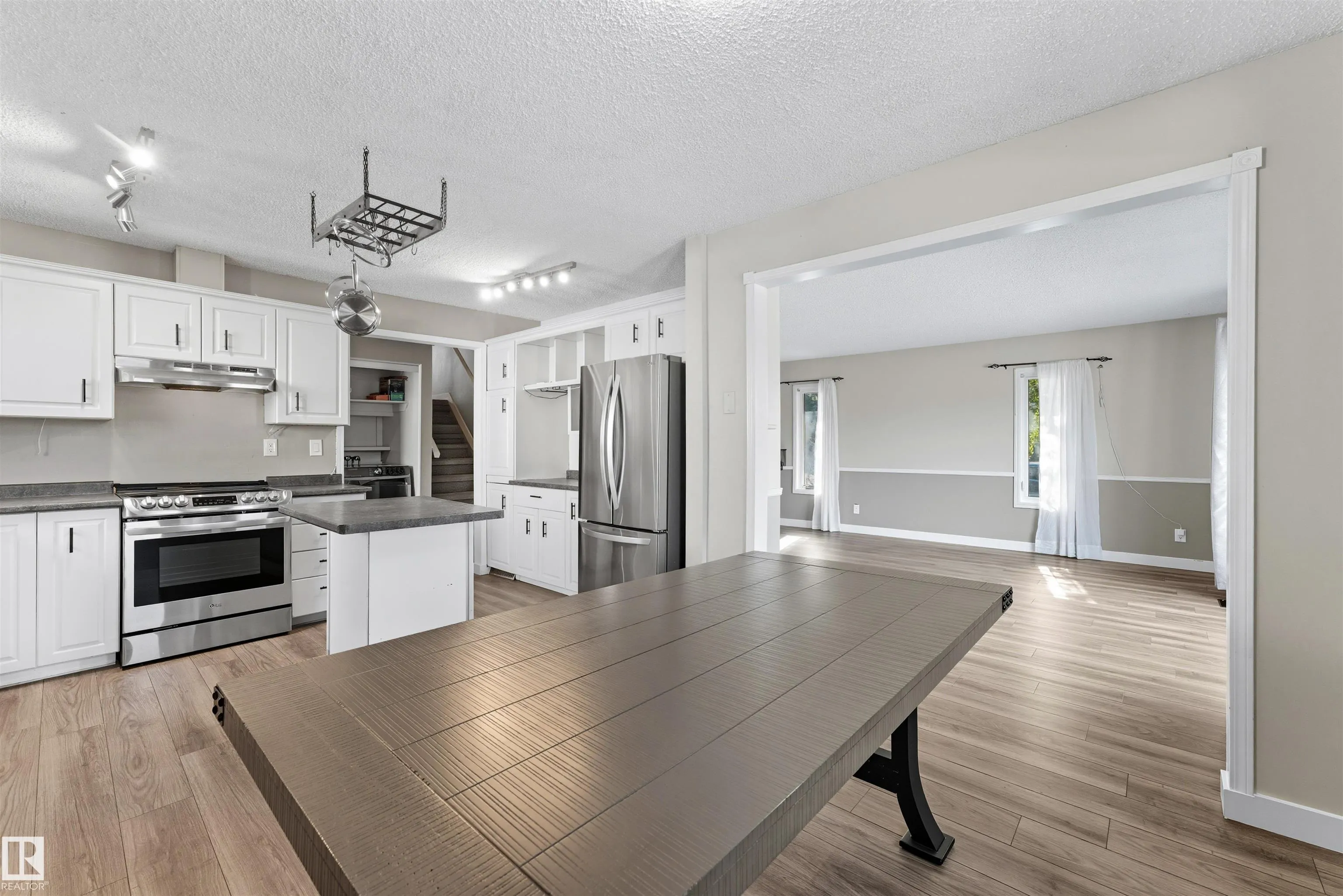 363 HUFFMAN Crescent