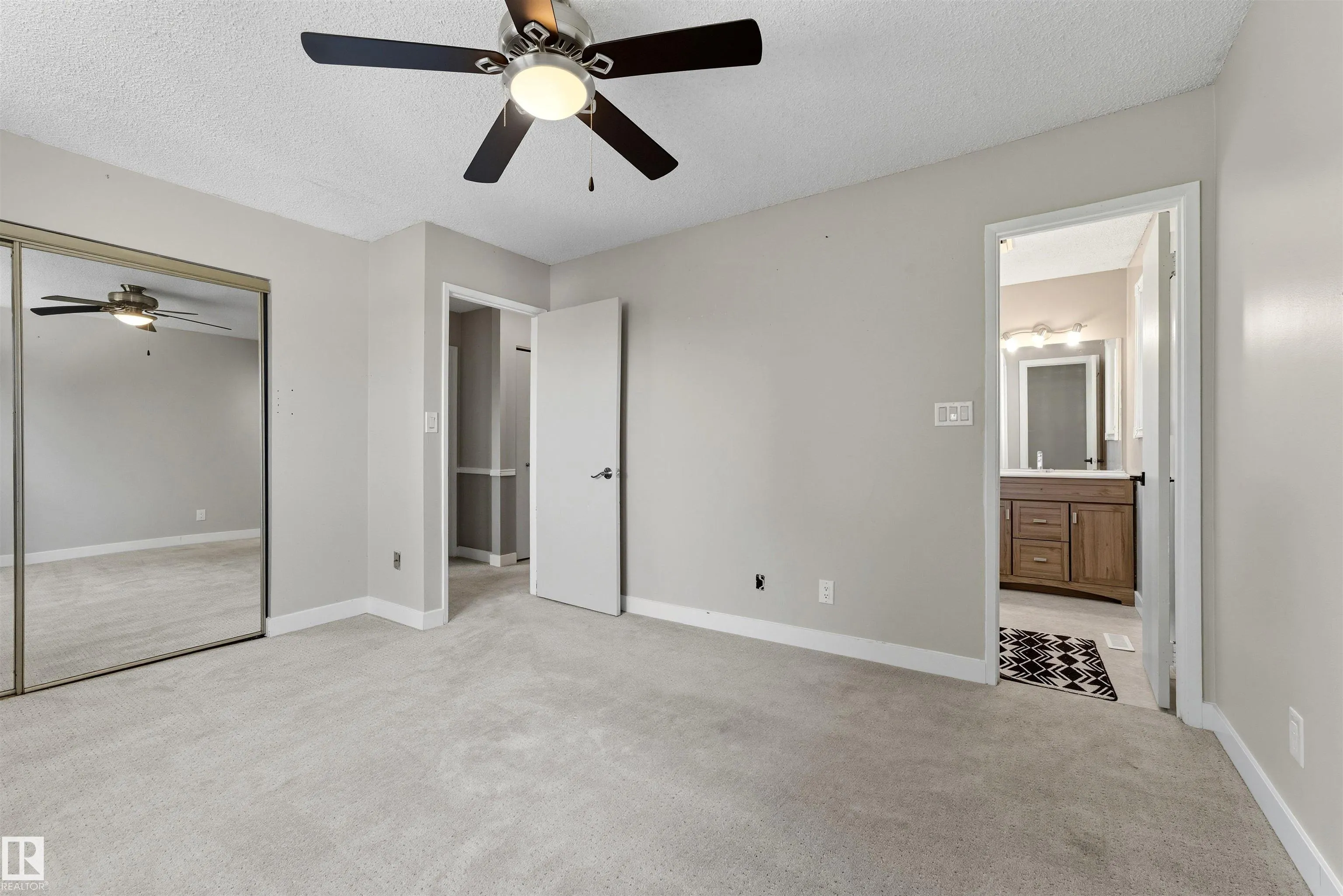 363 HUFFMAN Crescent