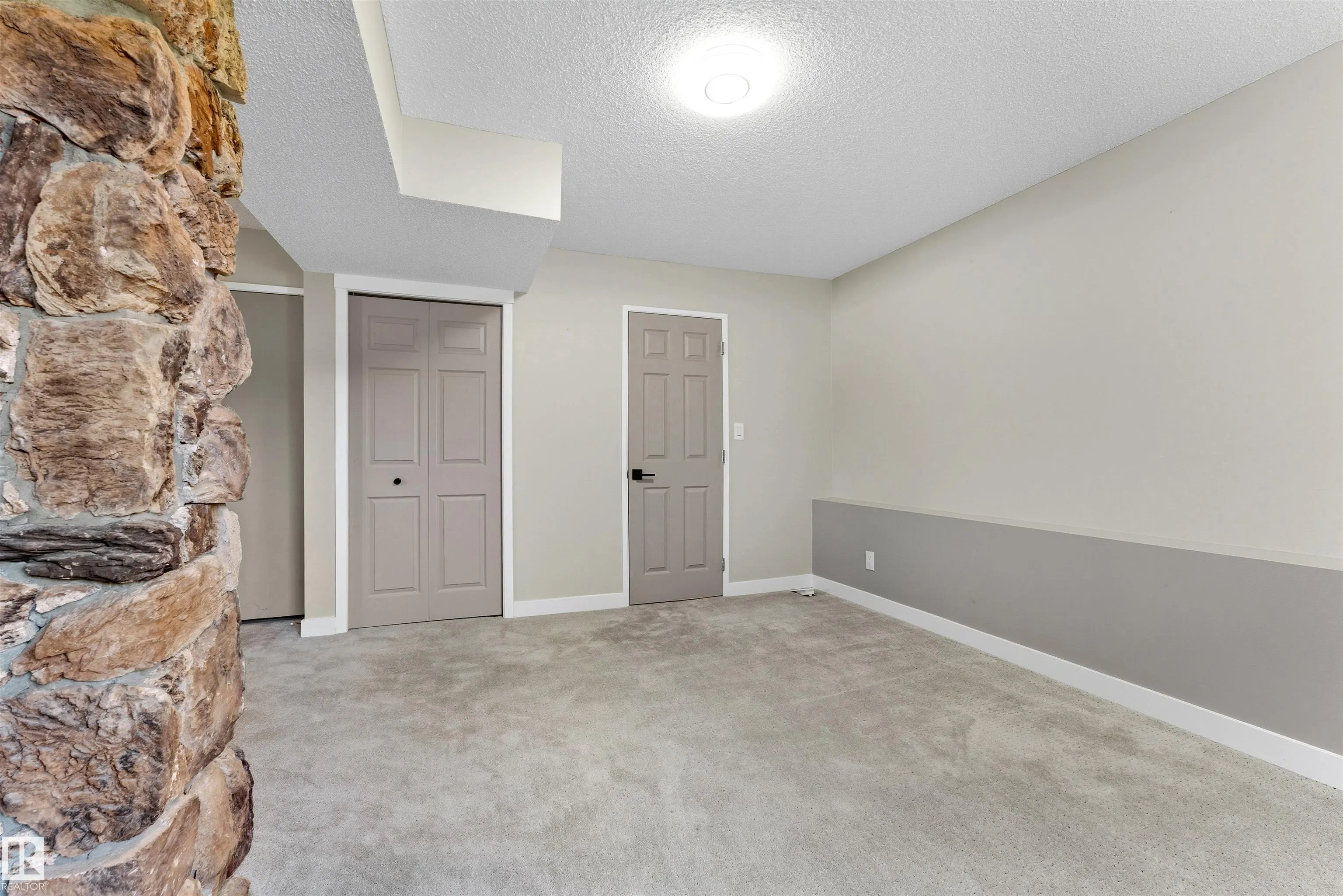 363 HUFFMAN Crescent