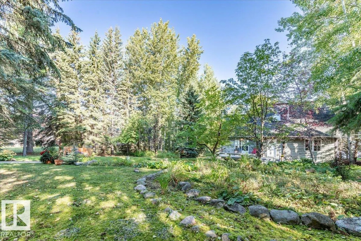 263 Lakeshore Drive