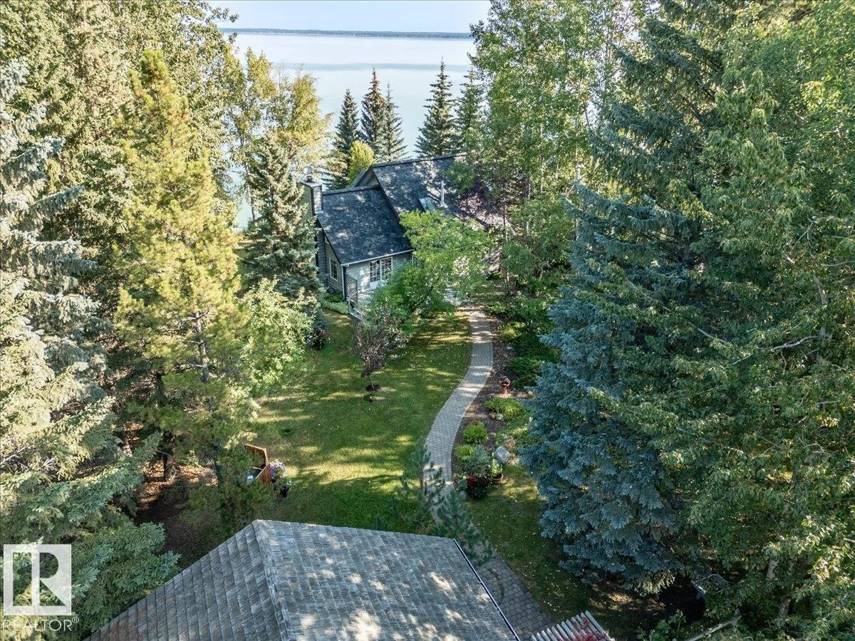 263 Lakeshore Drive