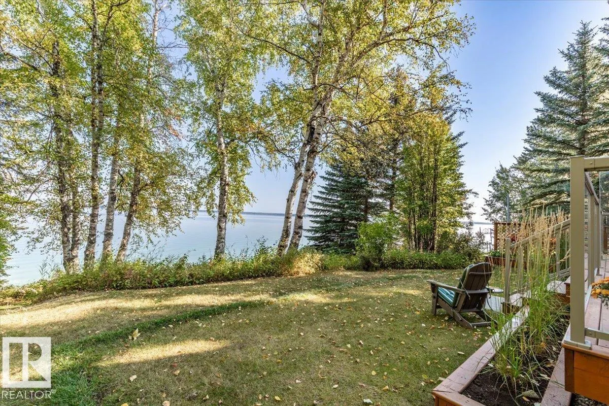 263 Lakeshore Drive