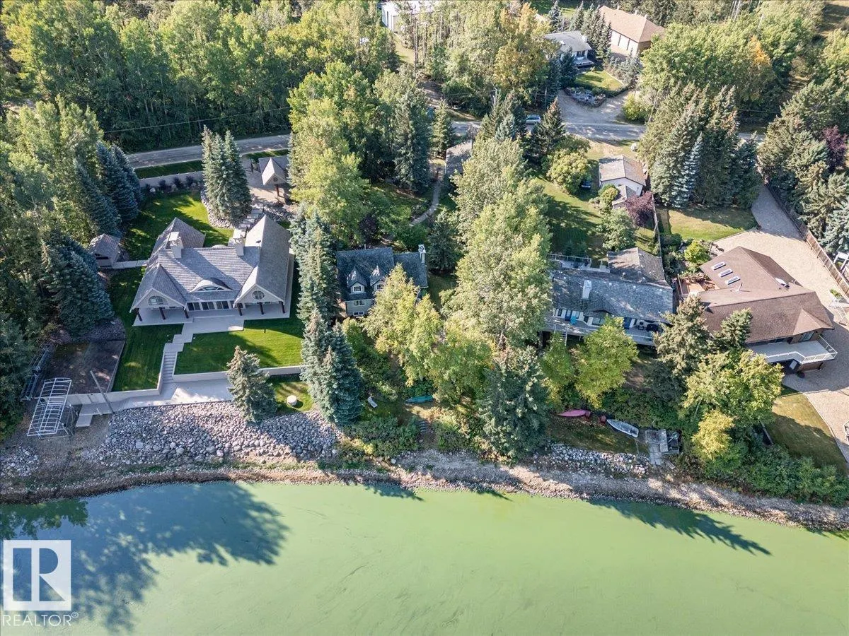 263 Lakeshore Drive