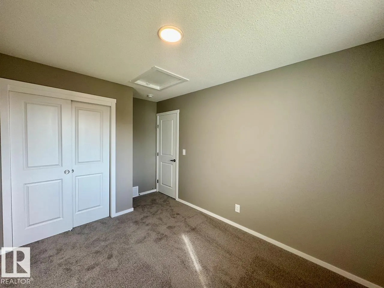 1126 Crestview Terrace