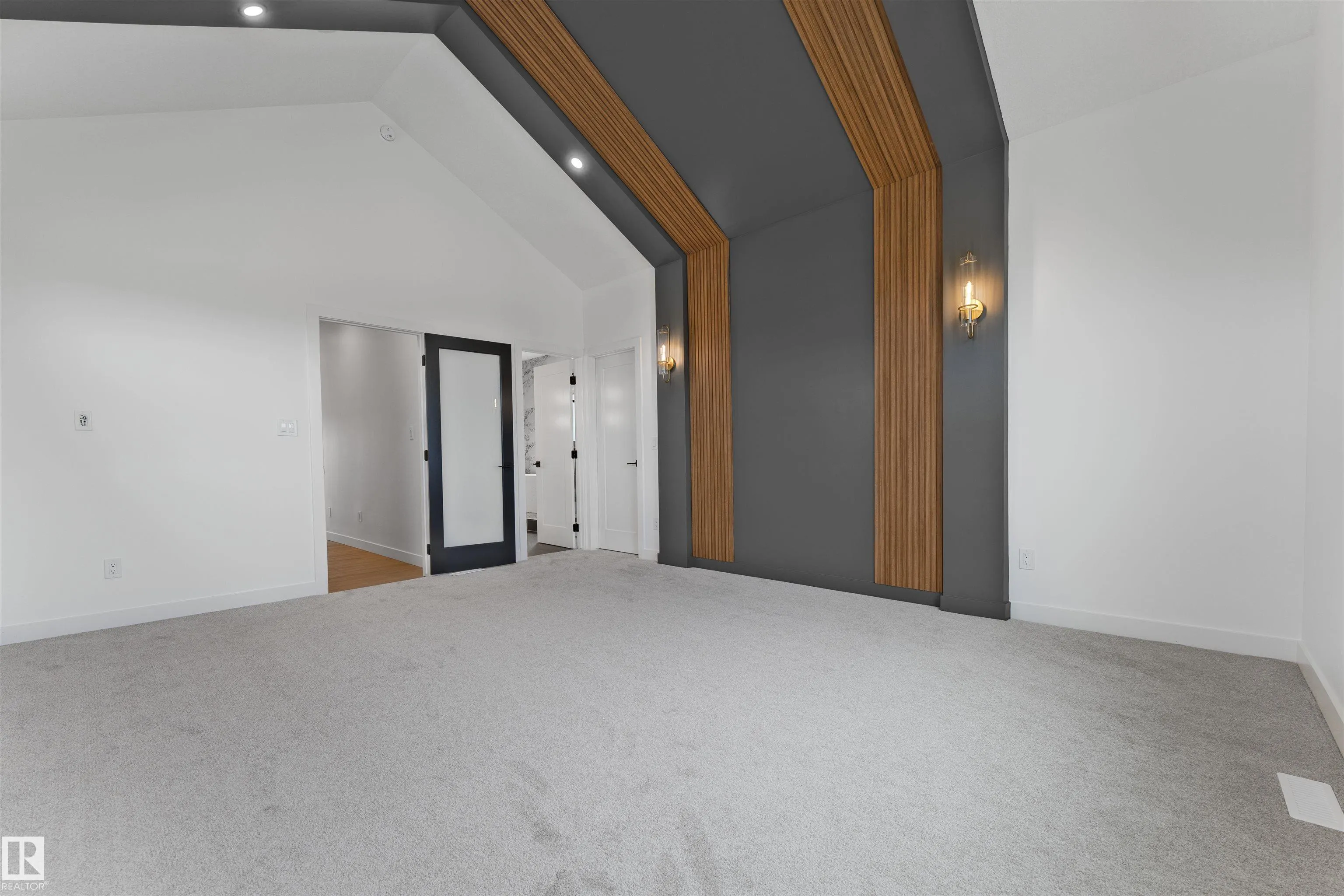 57 ELDRIDGE Point(e)