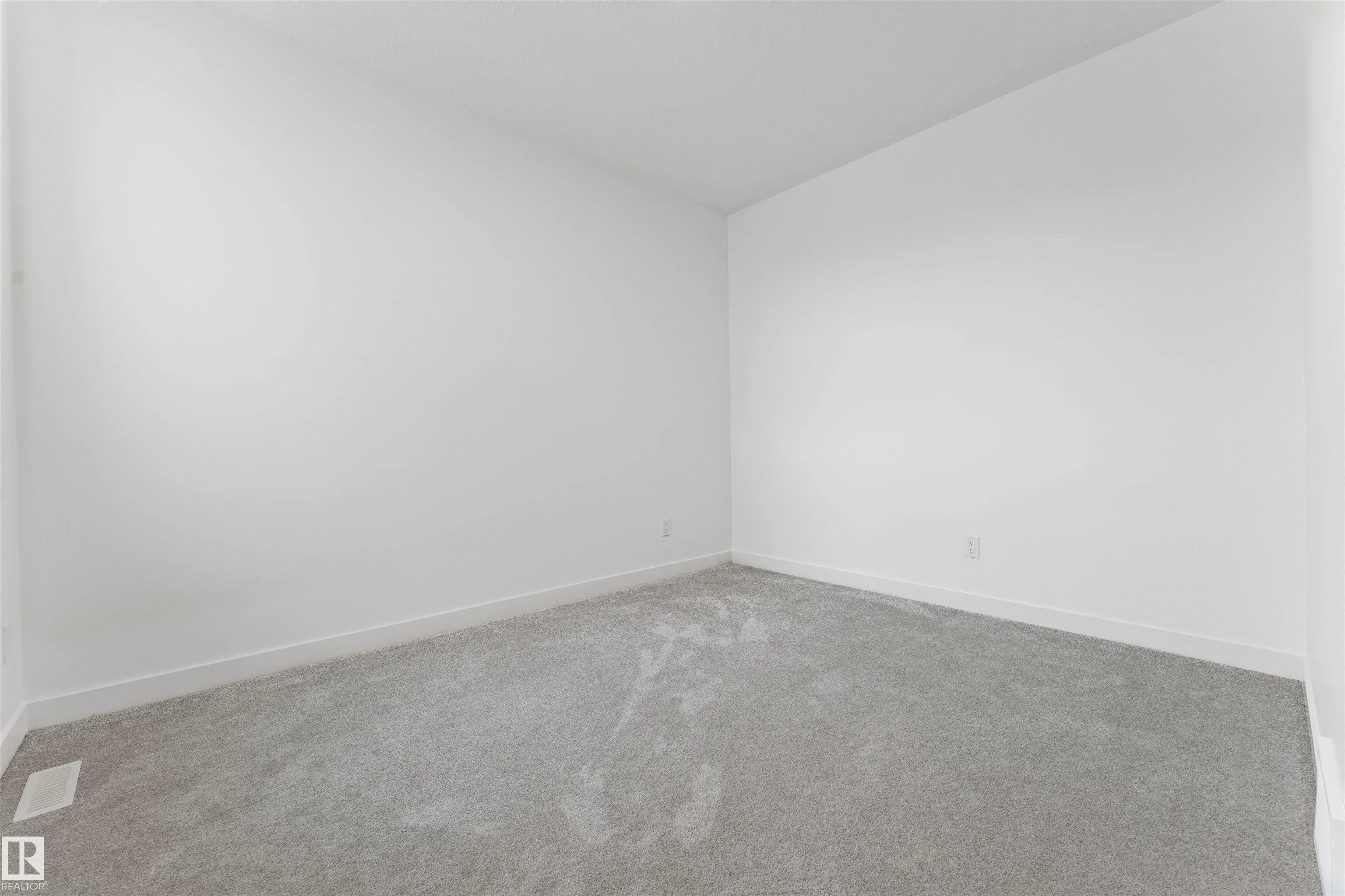 57 ELDRIDGE Point(e)