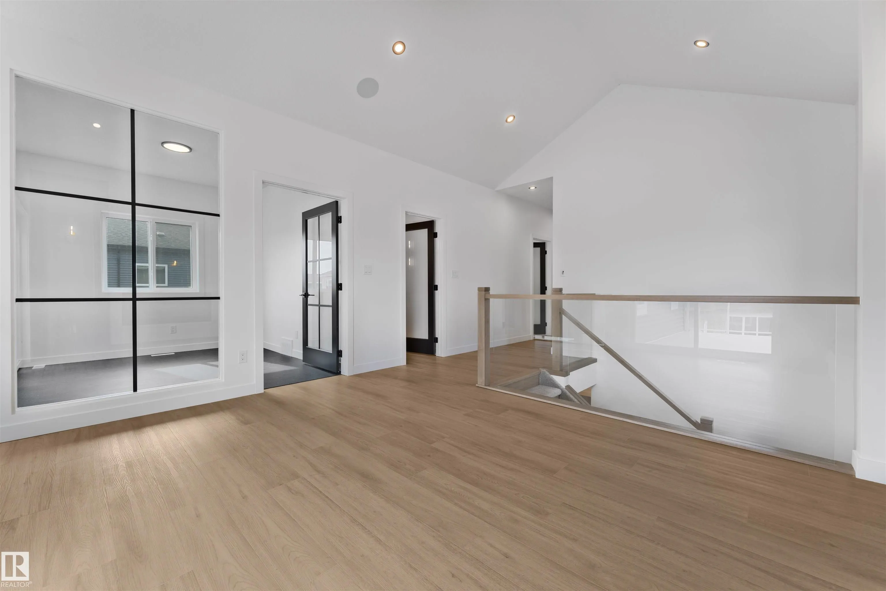 57 ELDRIDGE Point(e)