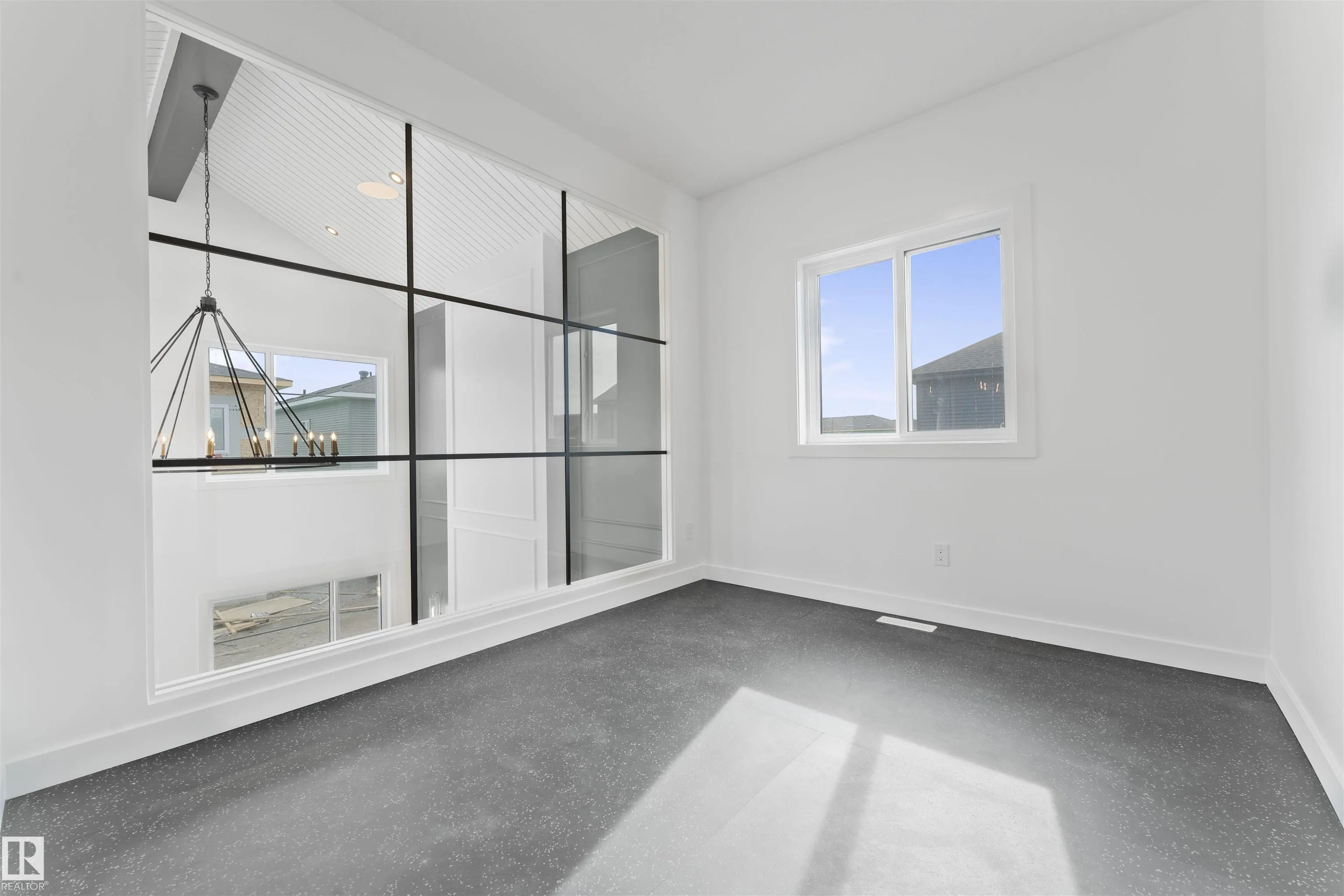 57 ELDRIDGE Point(e)