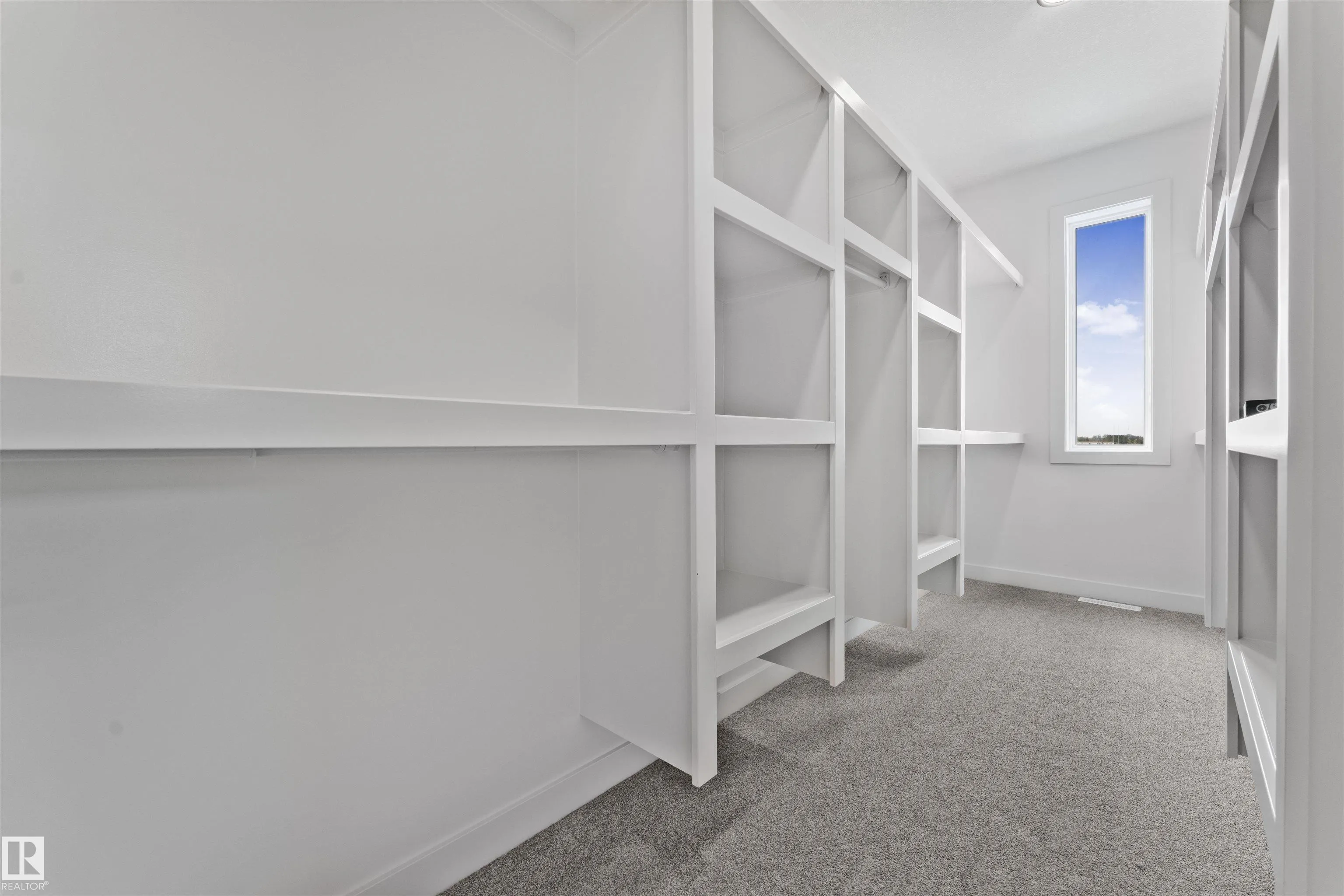 57 ELDRIDGE Point(e)