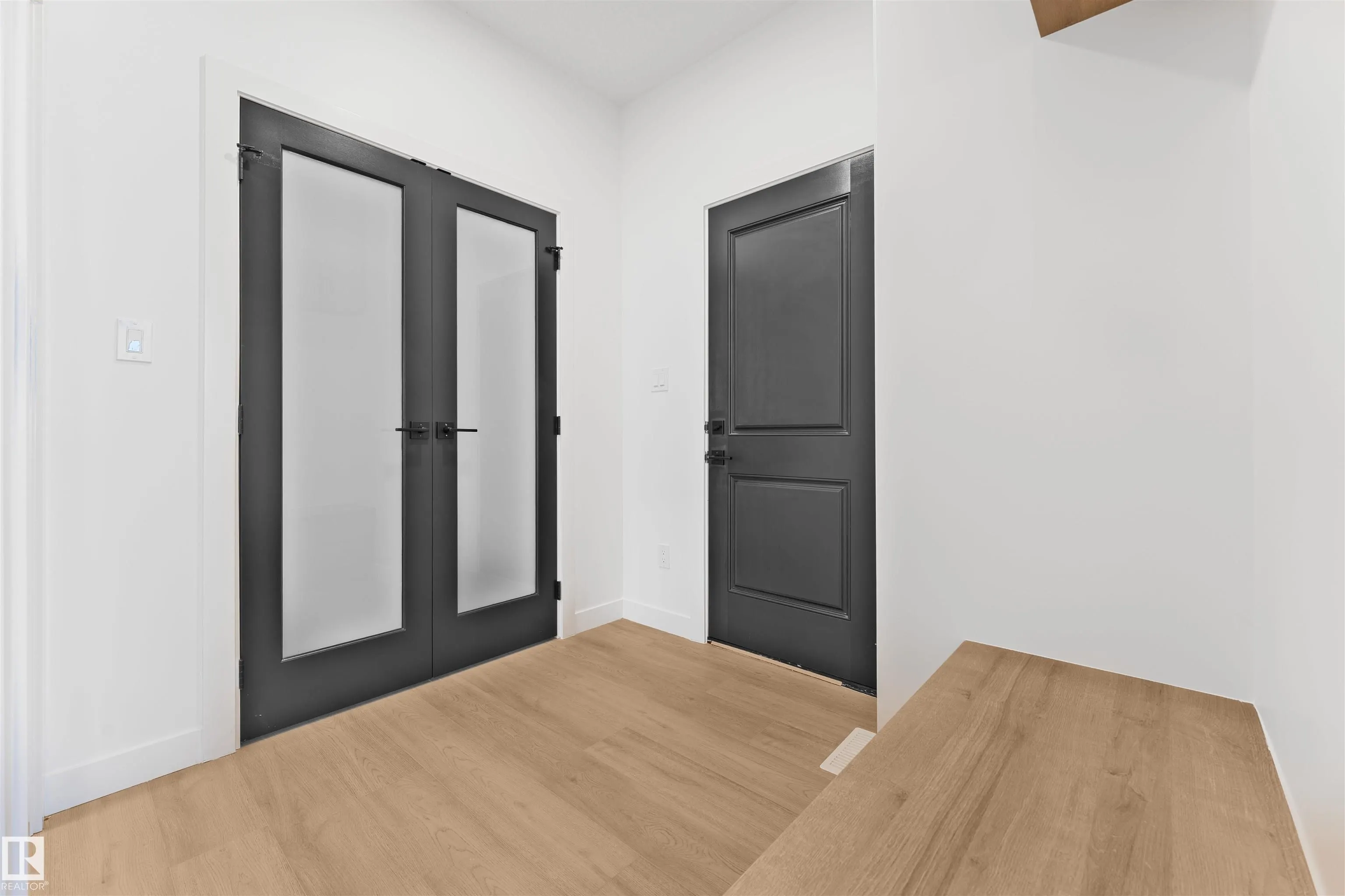 57 ELDRIDGE Point(e)