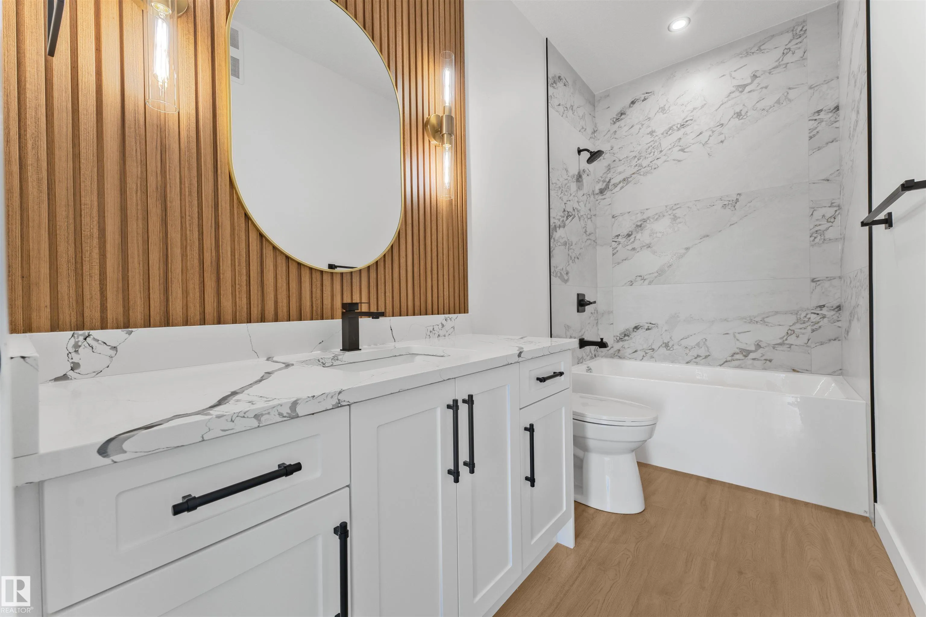 57 ELDRIDGE Point(e)