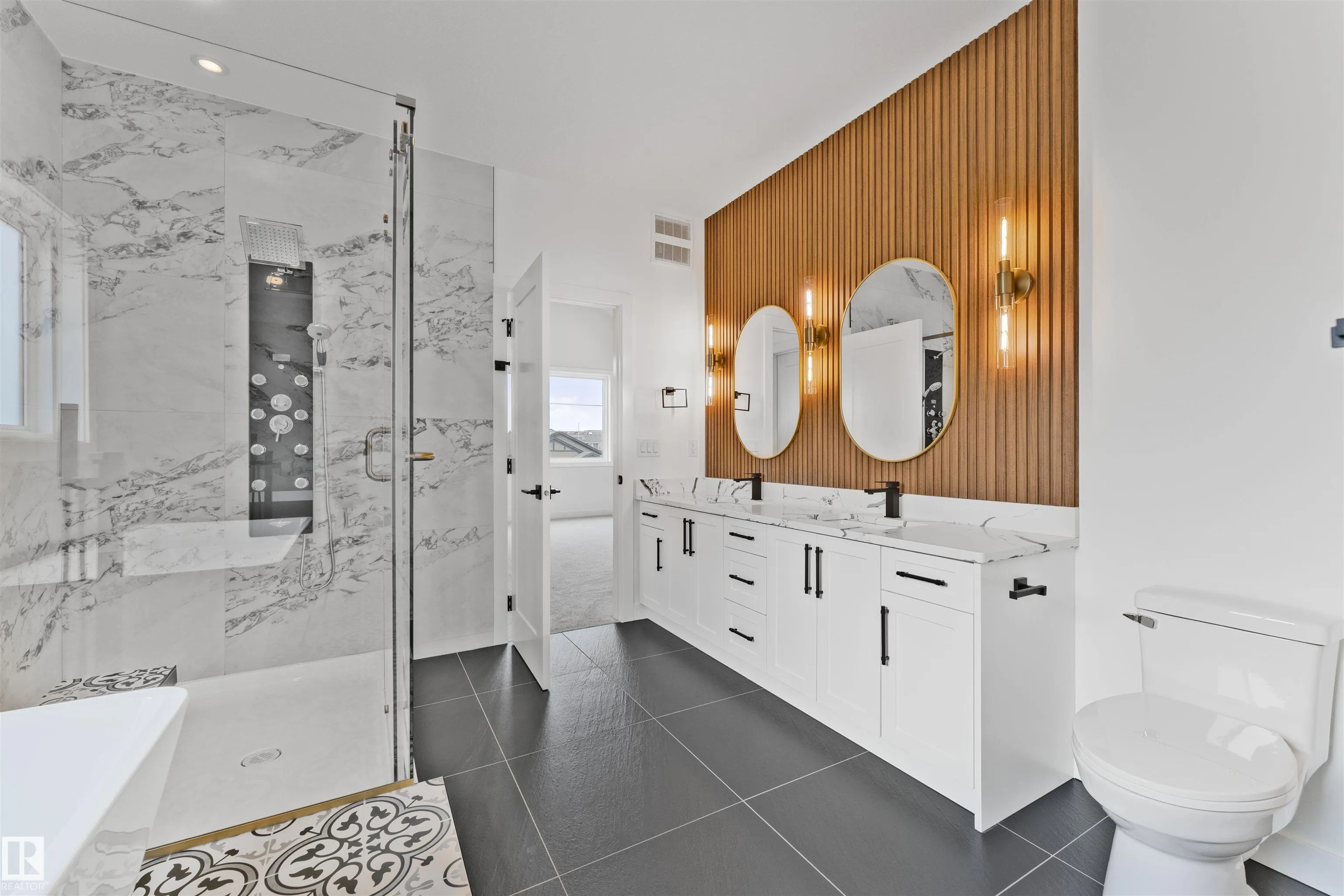 57 ELDRIDGE Point(e)