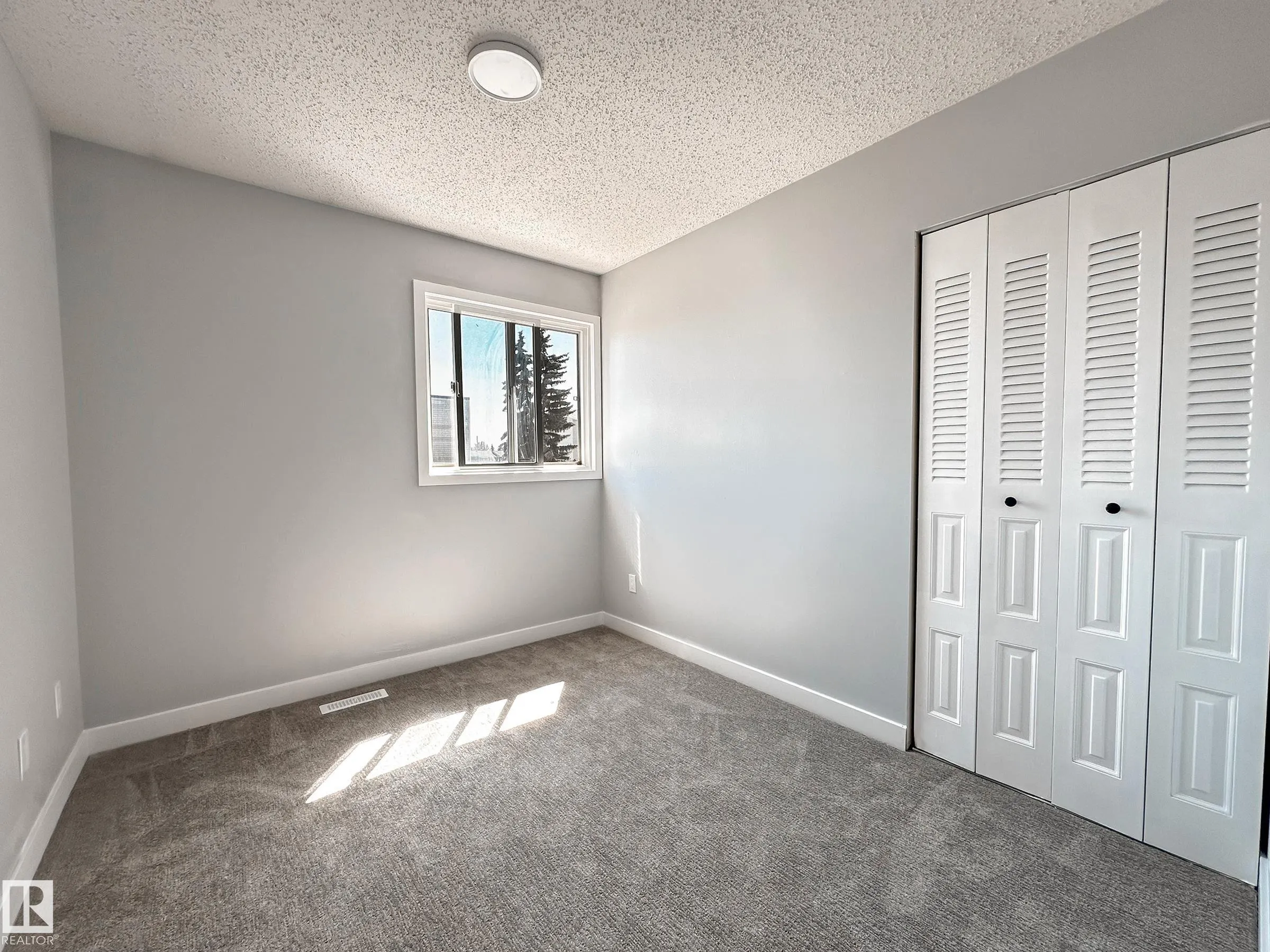 862 ERIN Place