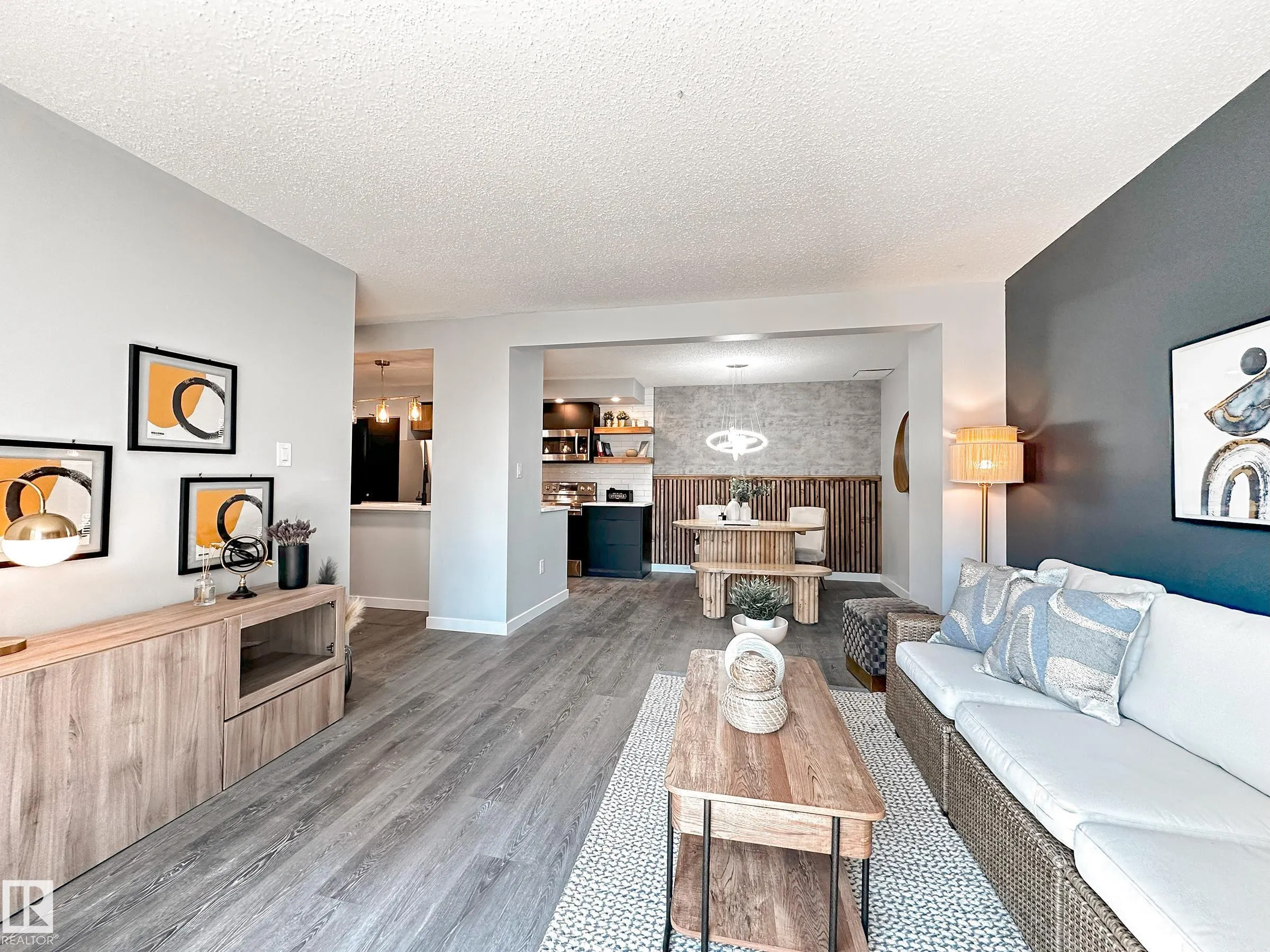 862 ERIN Place