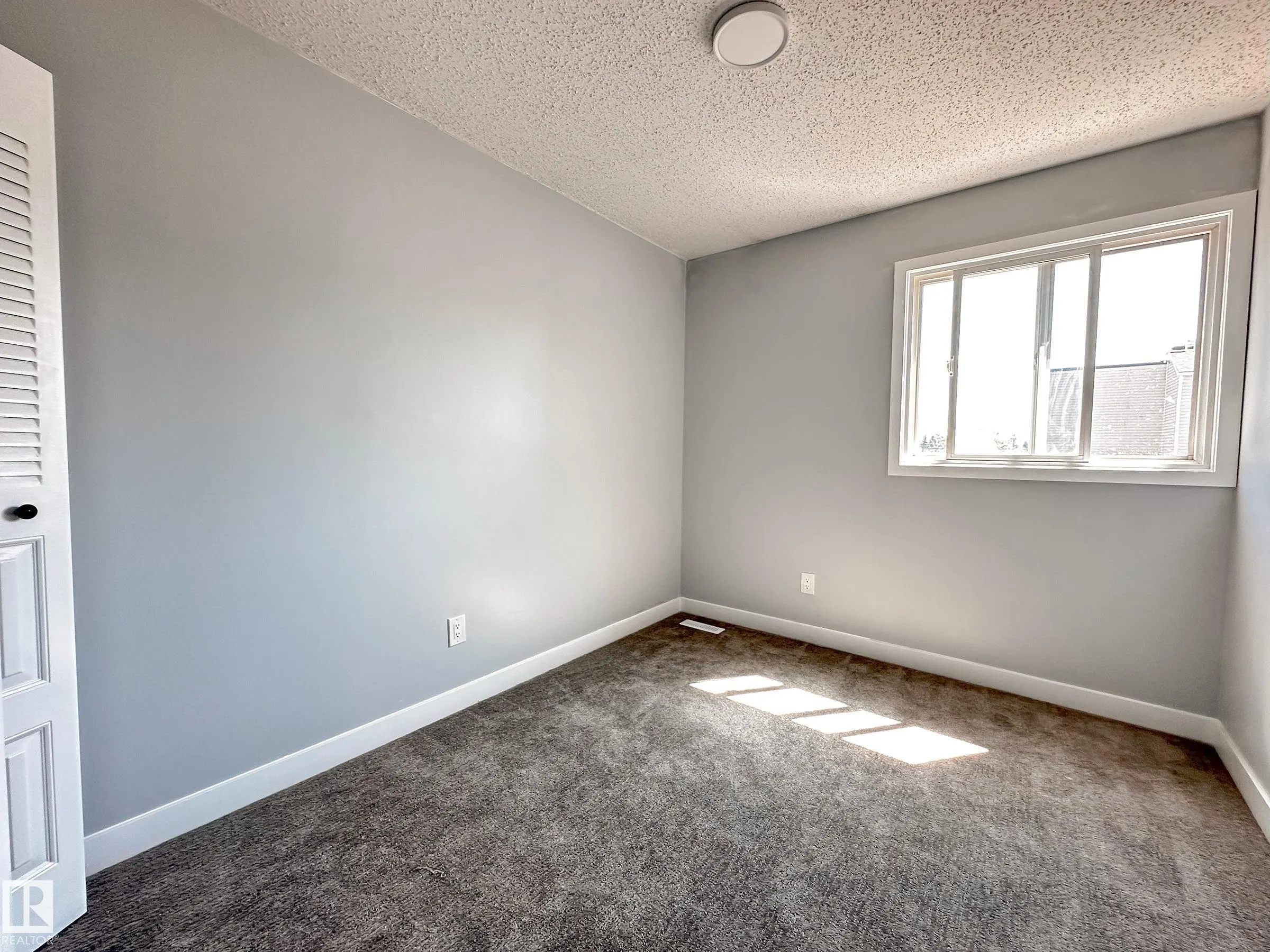 862 ERIN Place