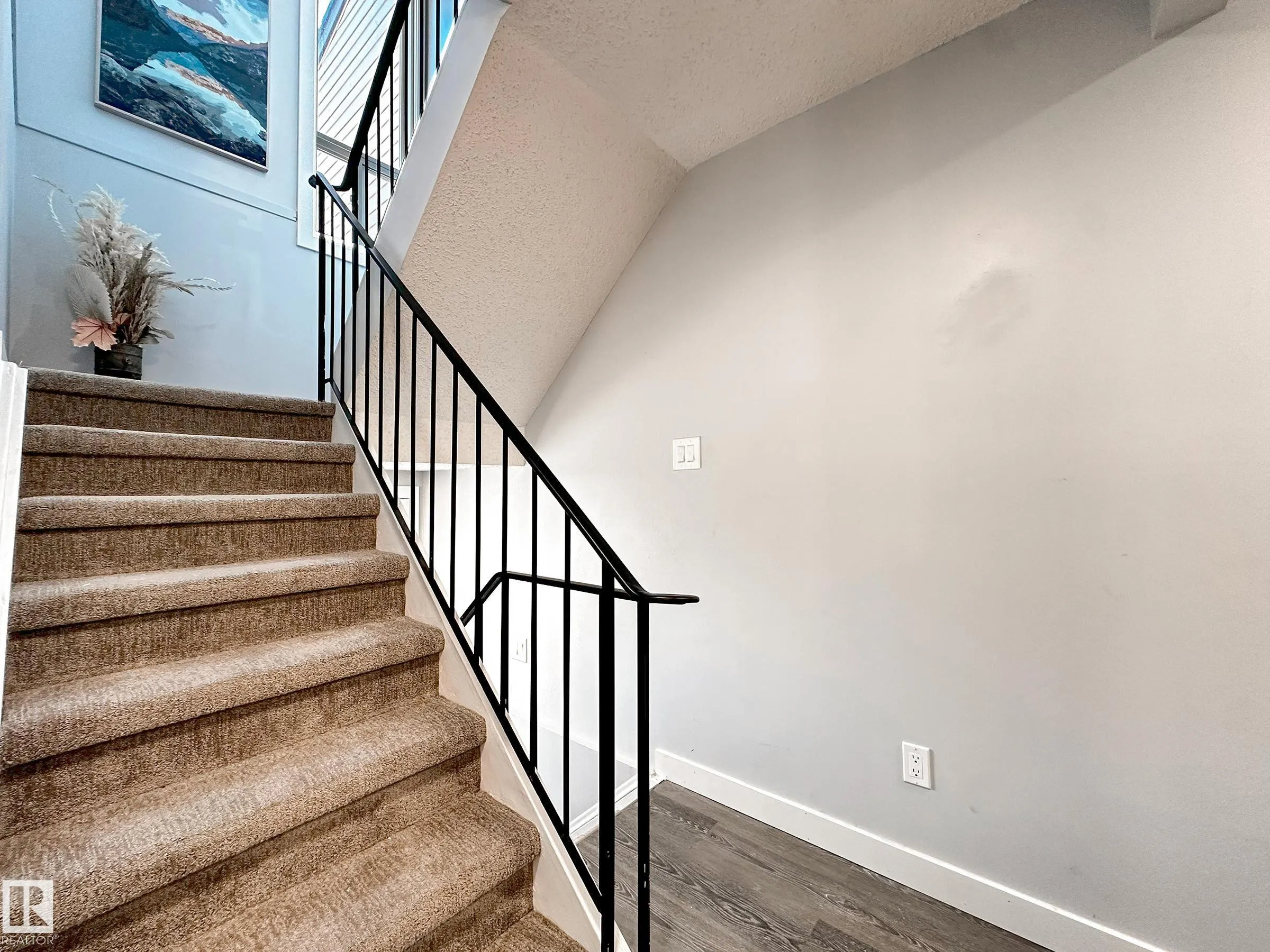 862 ERIN Place