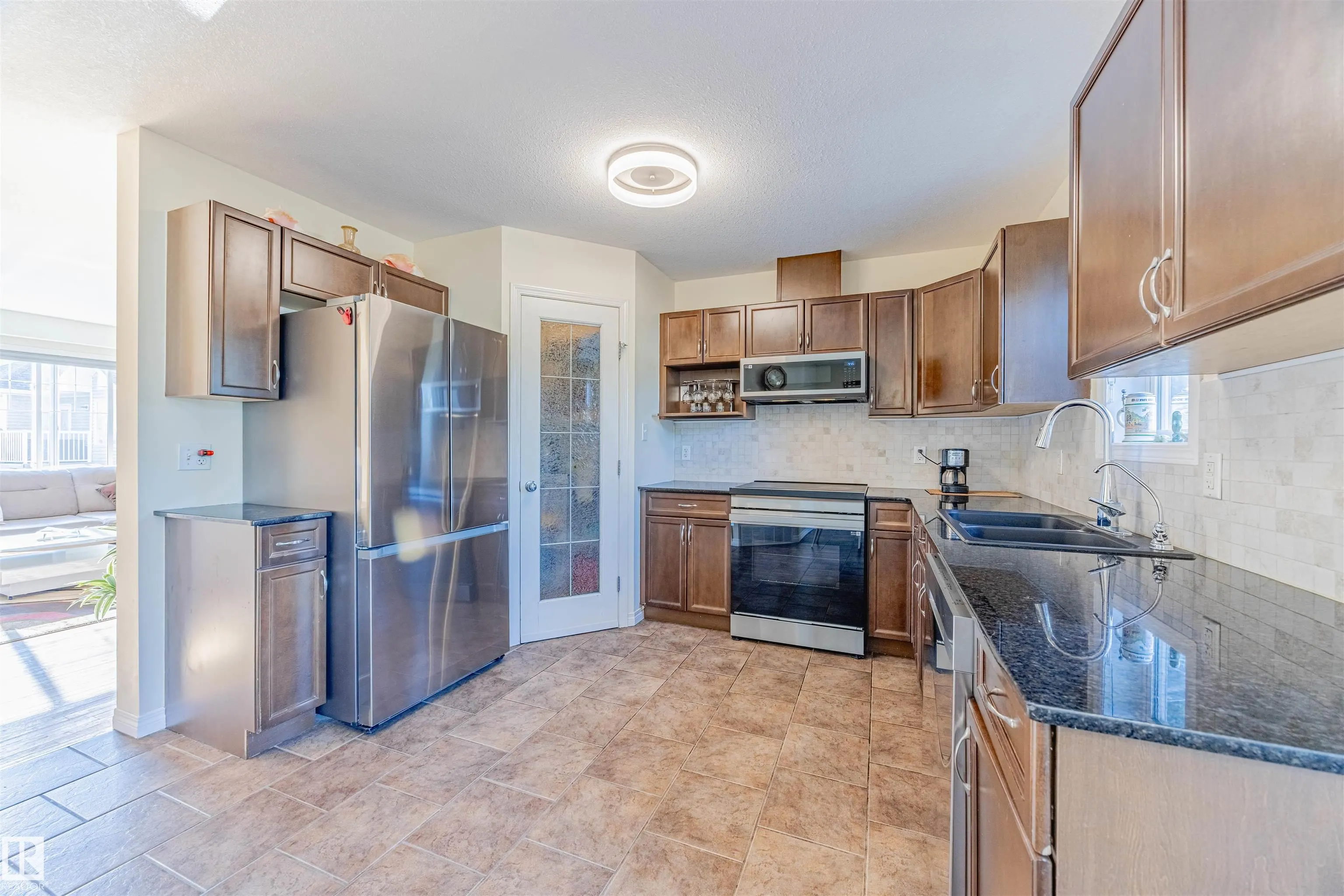 178 BRIDGEPORT Boulevard