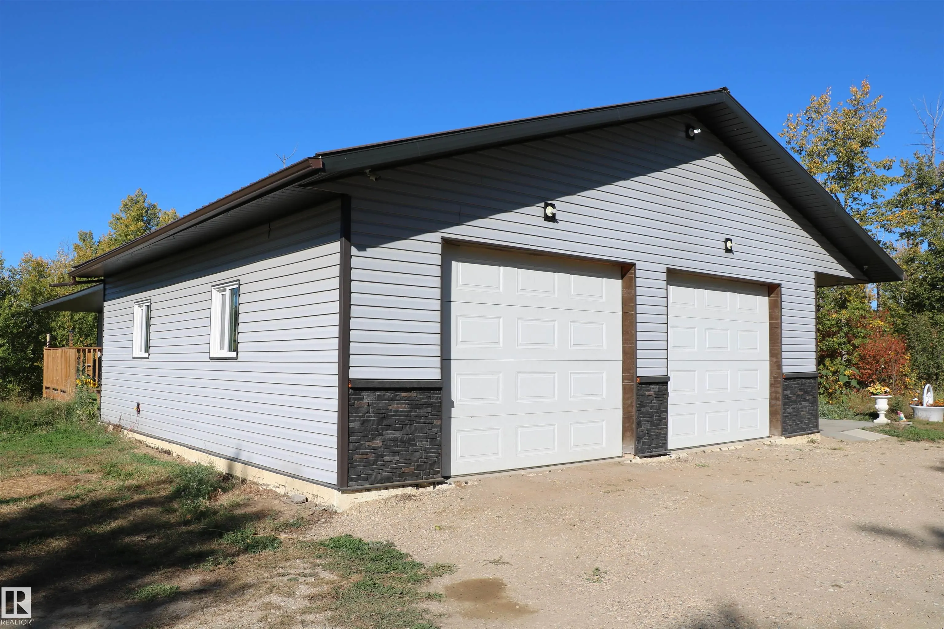 207, 55108 RGE ROAD 15