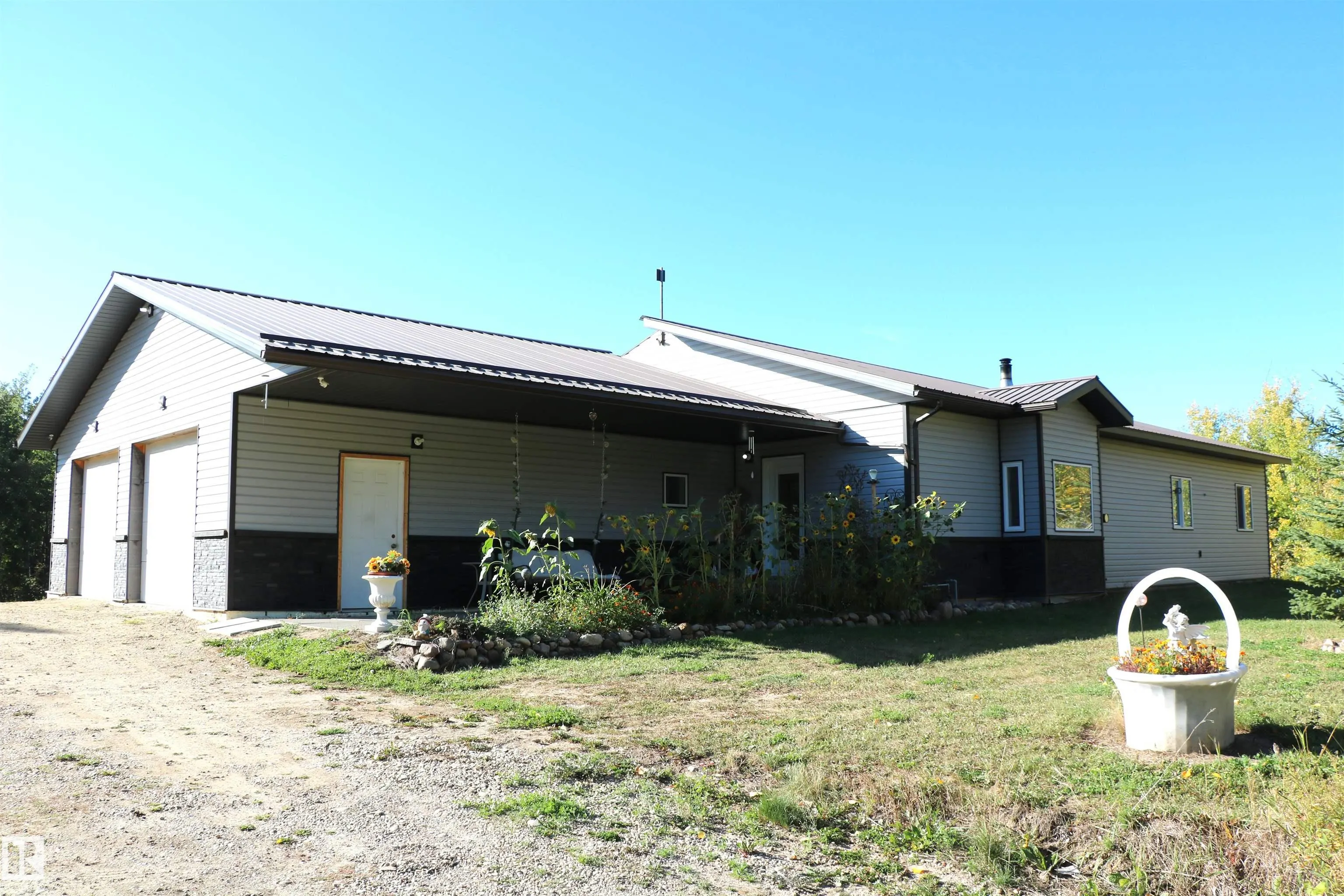 207, 55108 RGE ROAD 15