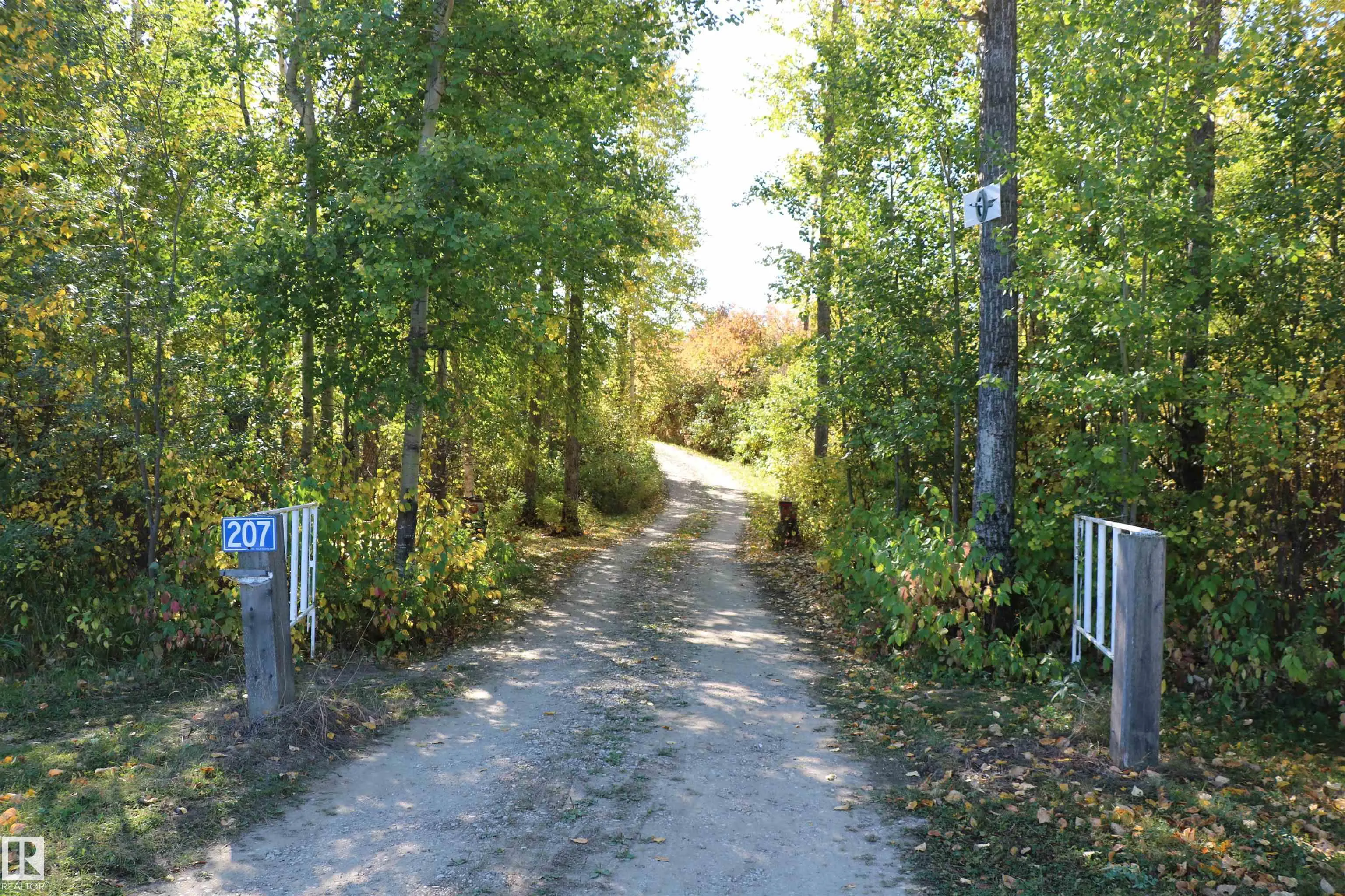 207, 55108 RGE ROAD 15
