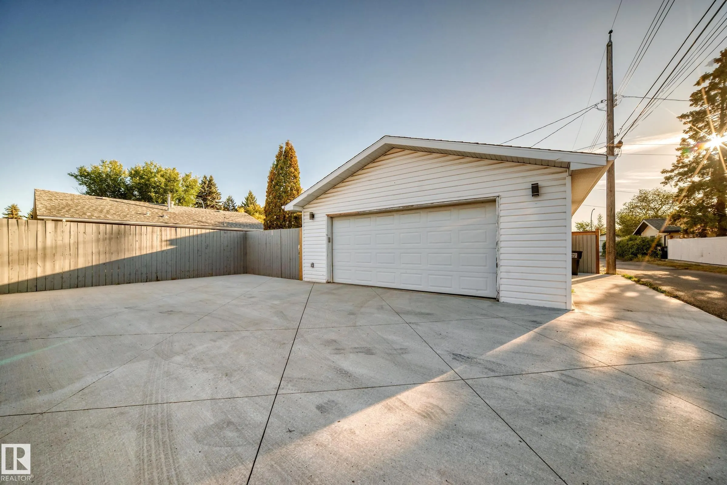 8811 130A Avenue