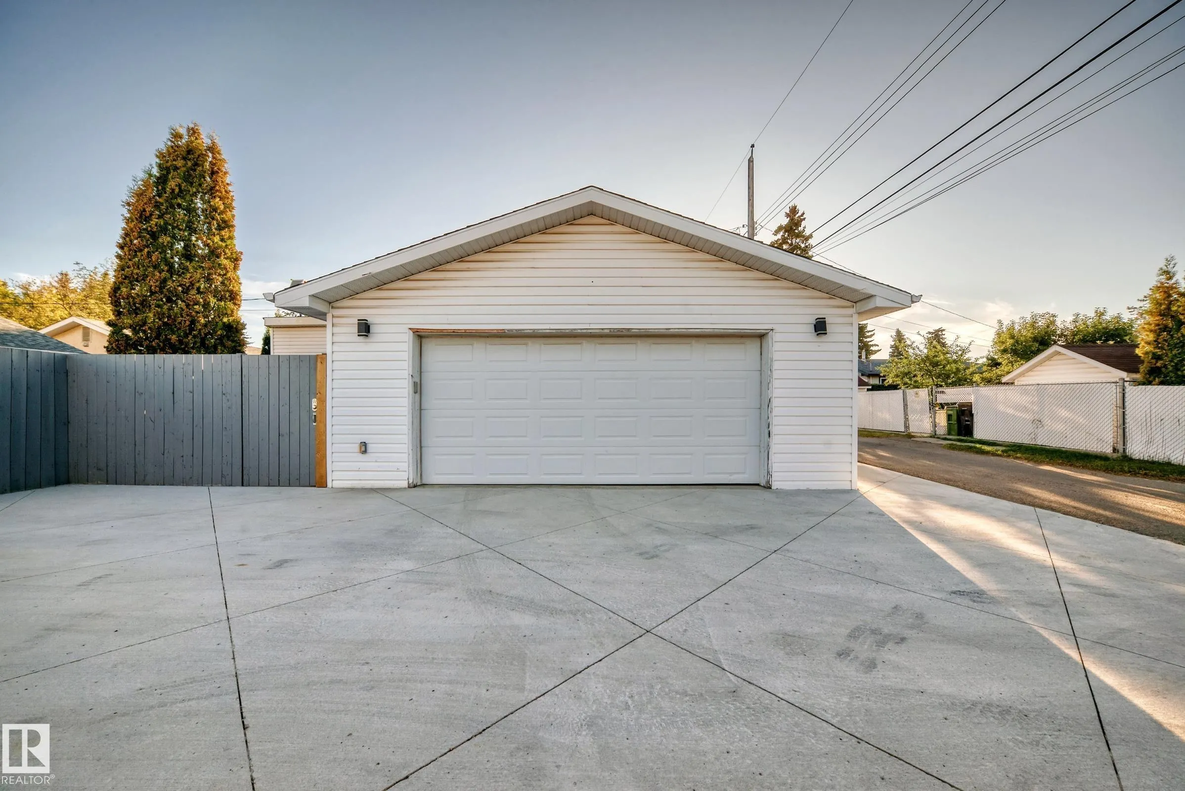 8811 130A Avenue