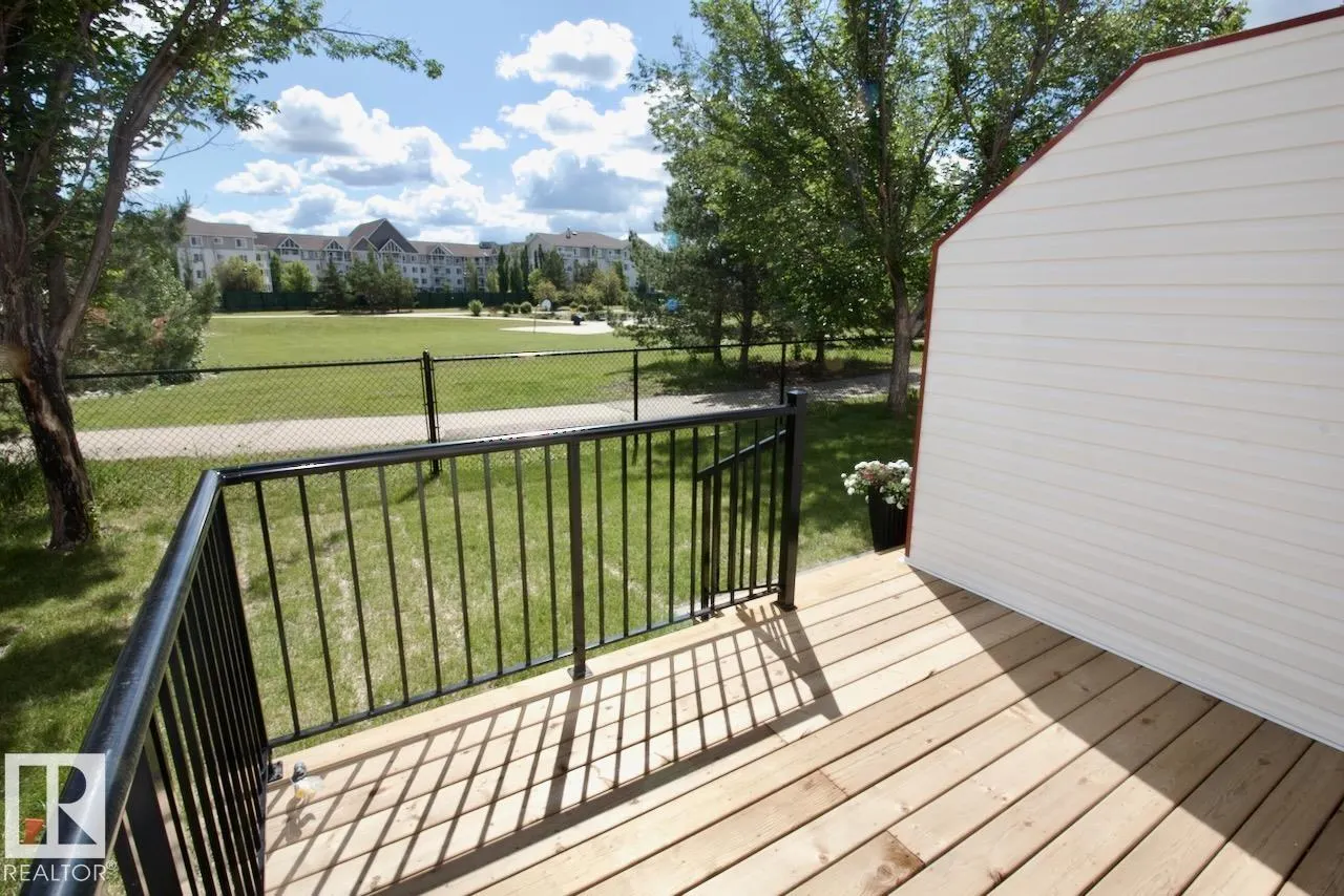 15 WOODSMERE Close