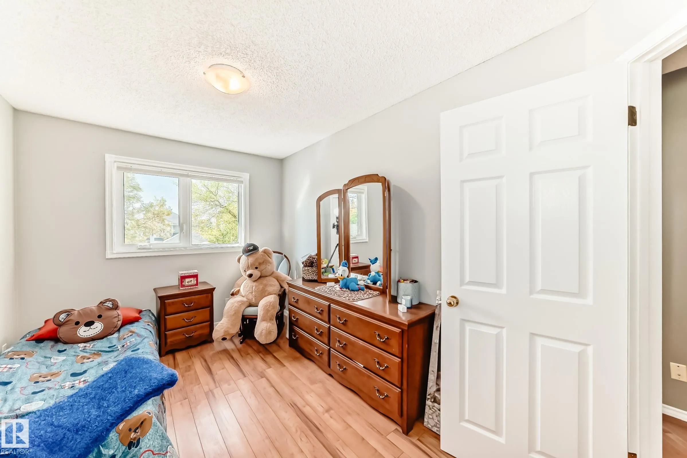 288 ORMSBY Road
