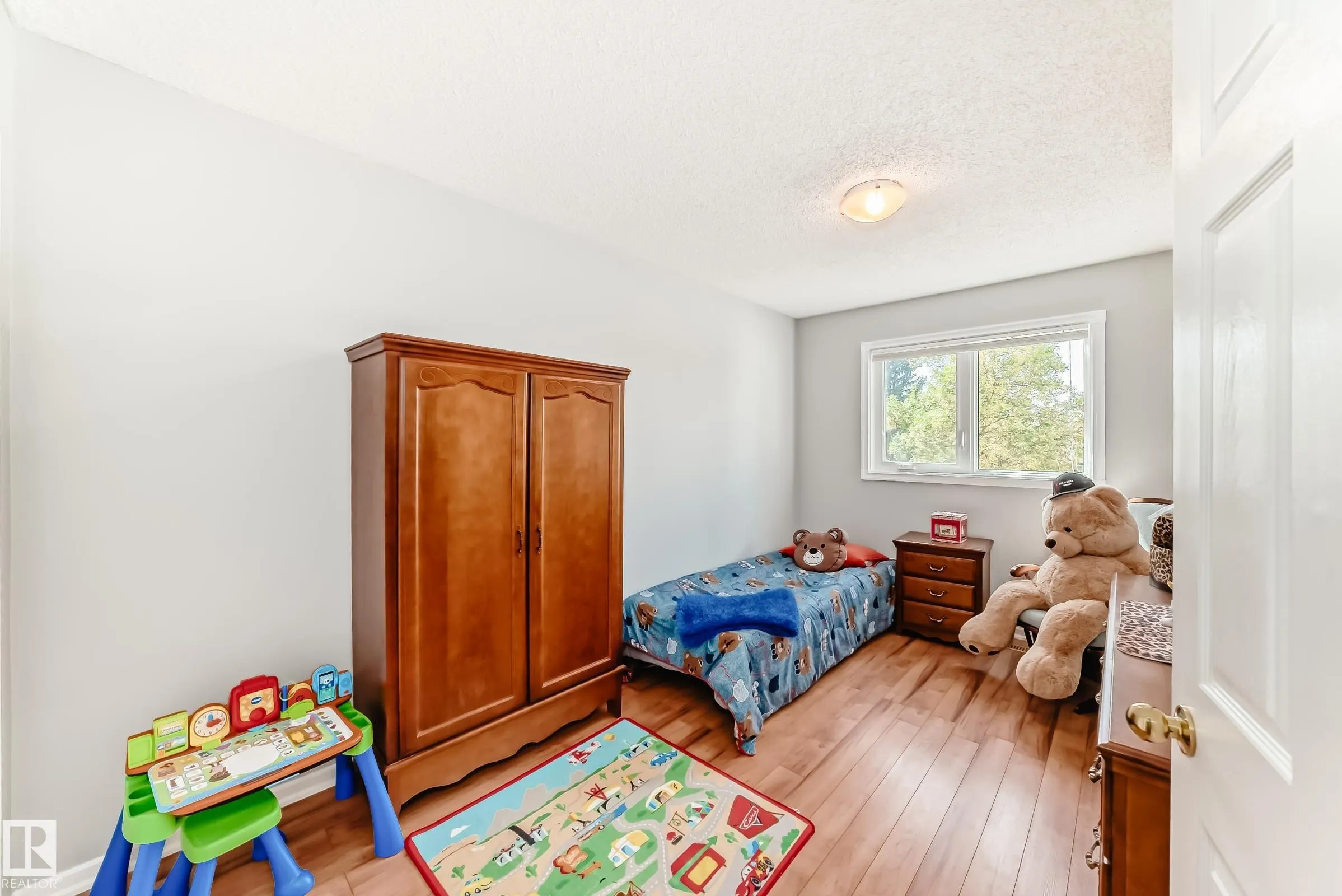 288 ORMSBY Road
