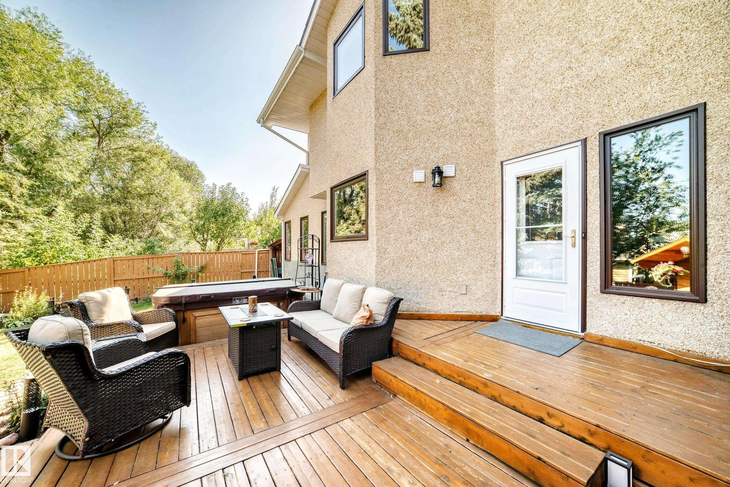 288 ORMSBY Road