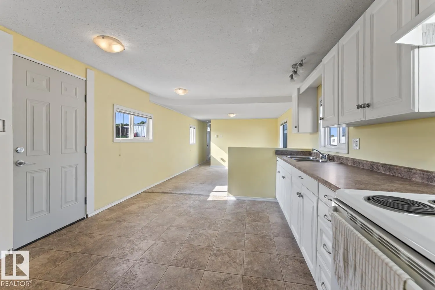 63 4405 50 Avenue