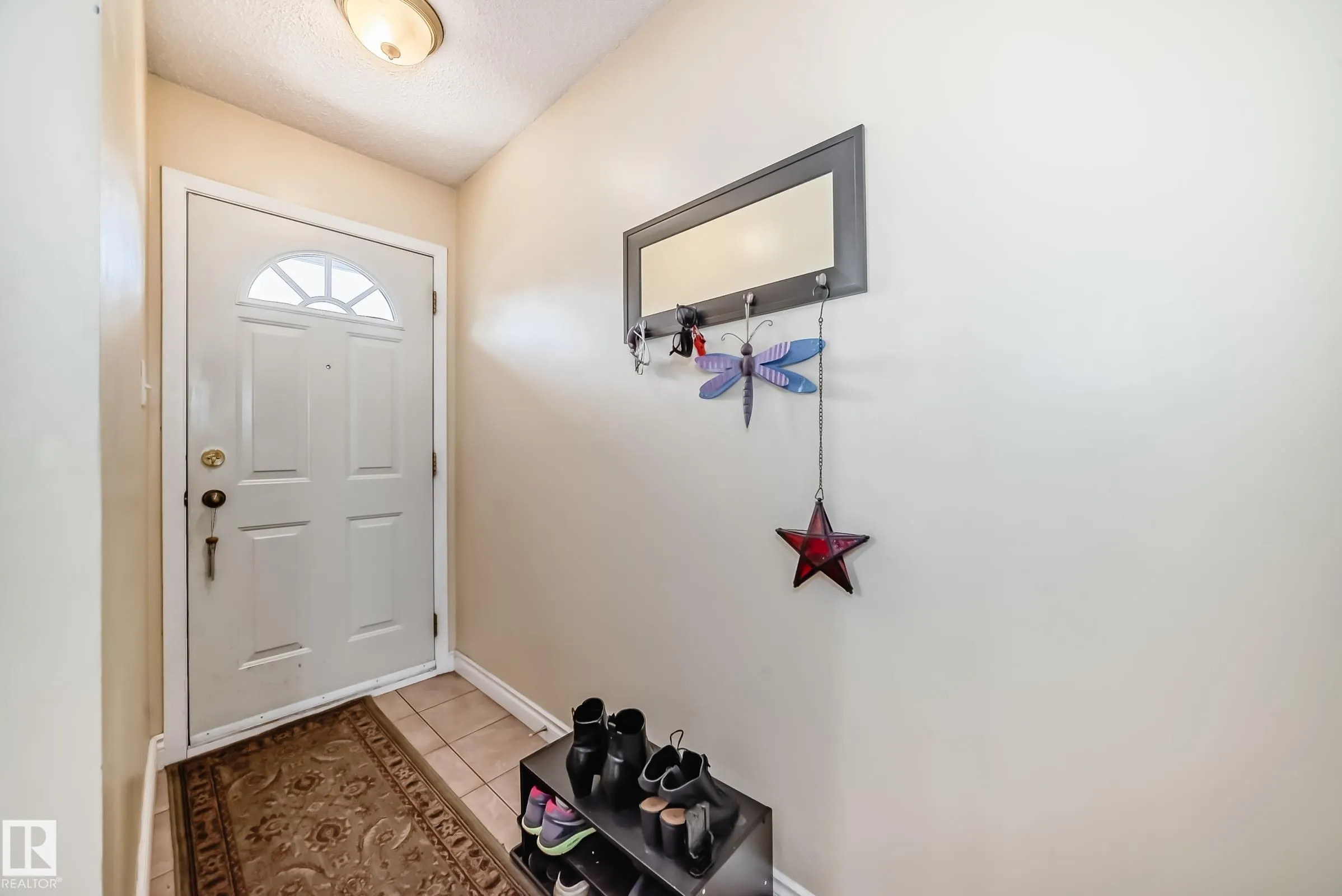 472 CLAREVIEW Road