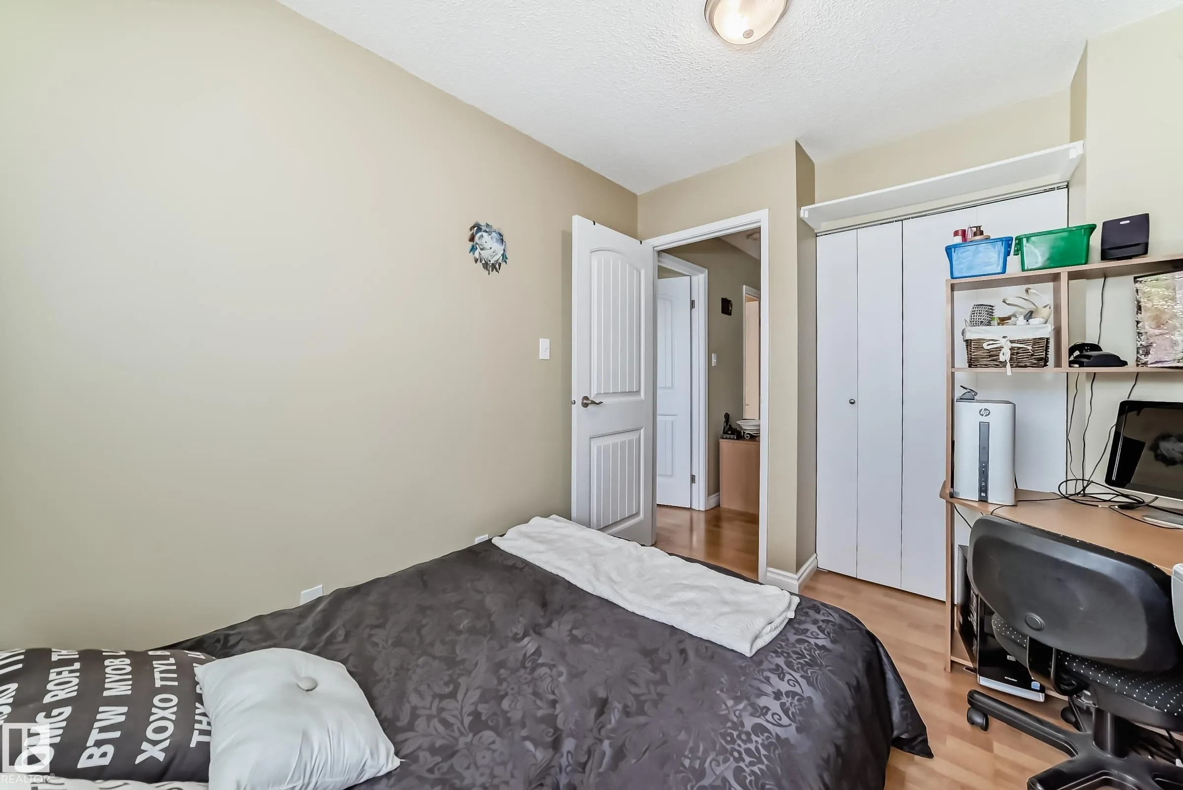 472 CLAREVIEW Road