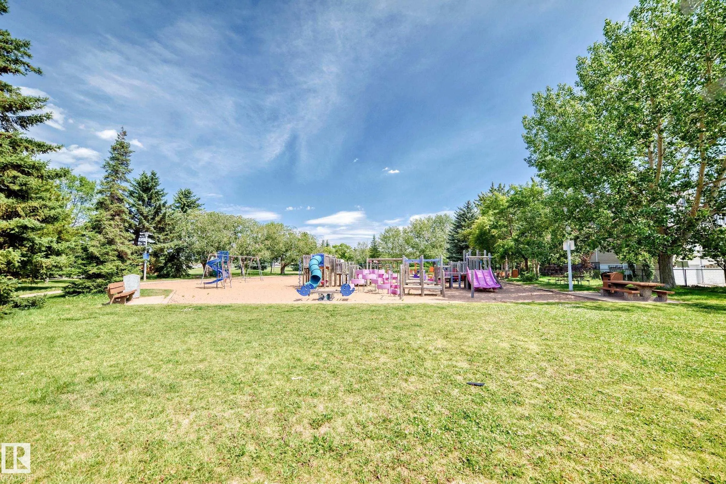 472 CLAREVIEW Road