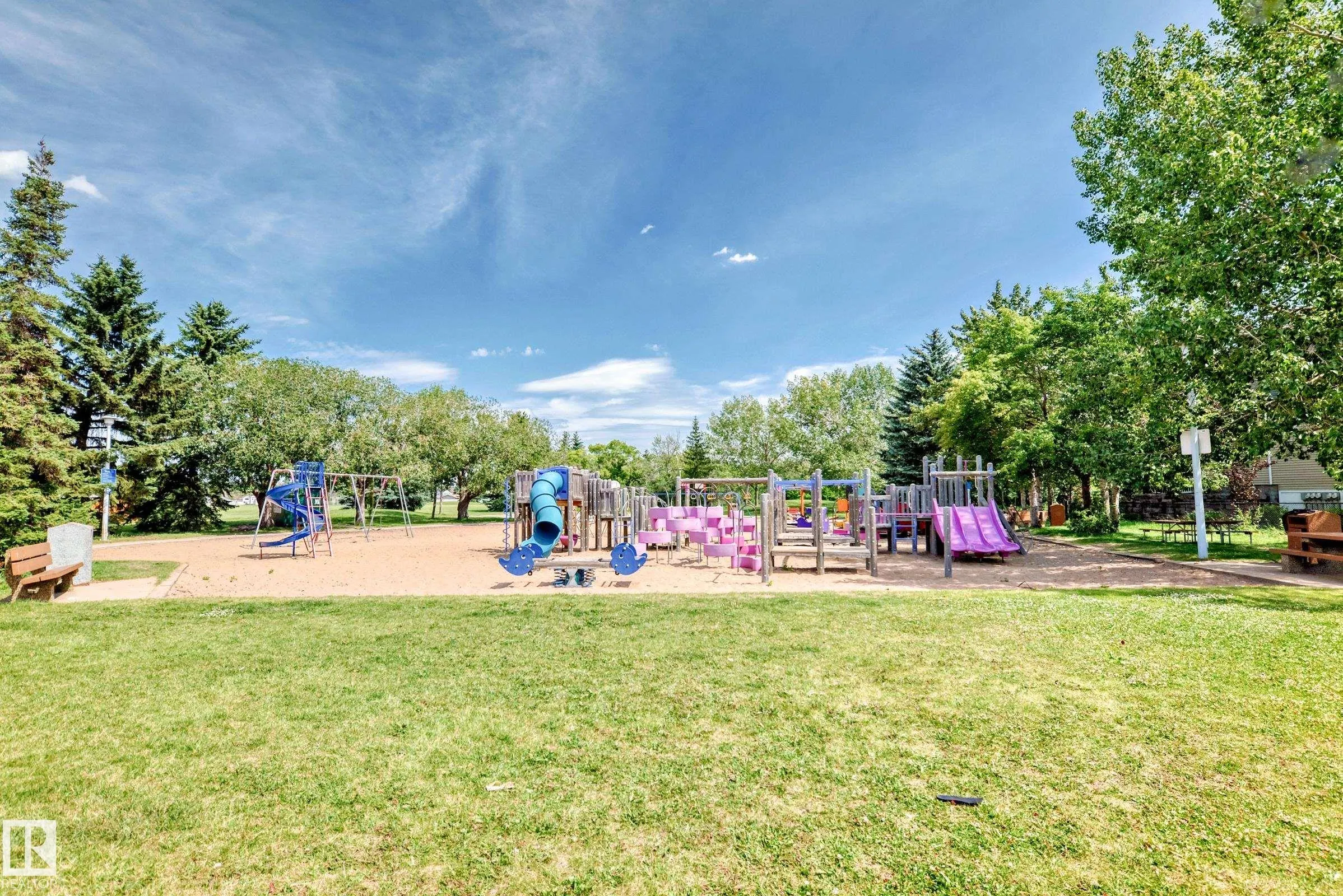 472 CLAREVIEW Road