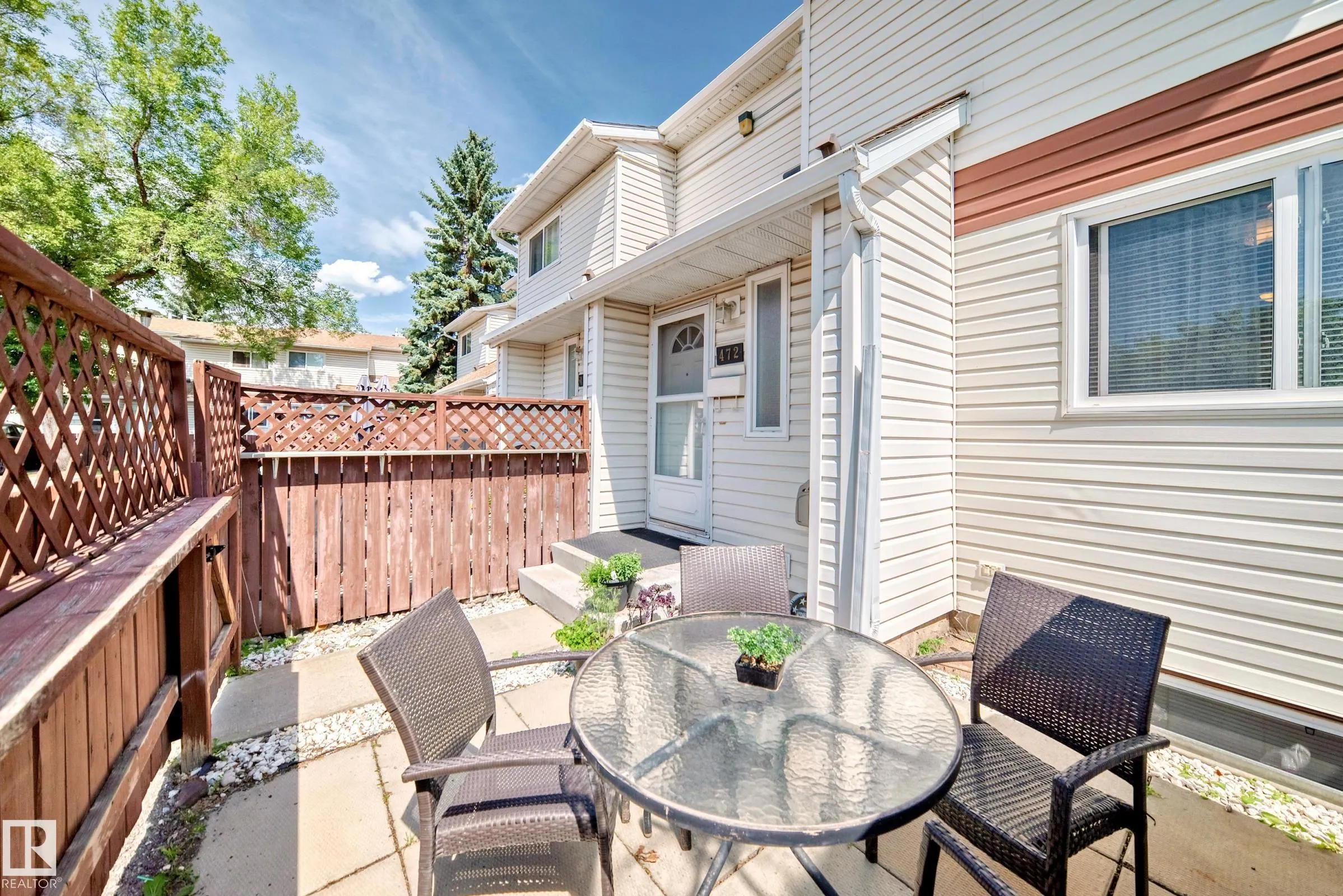 472 CLAREVIEW Road